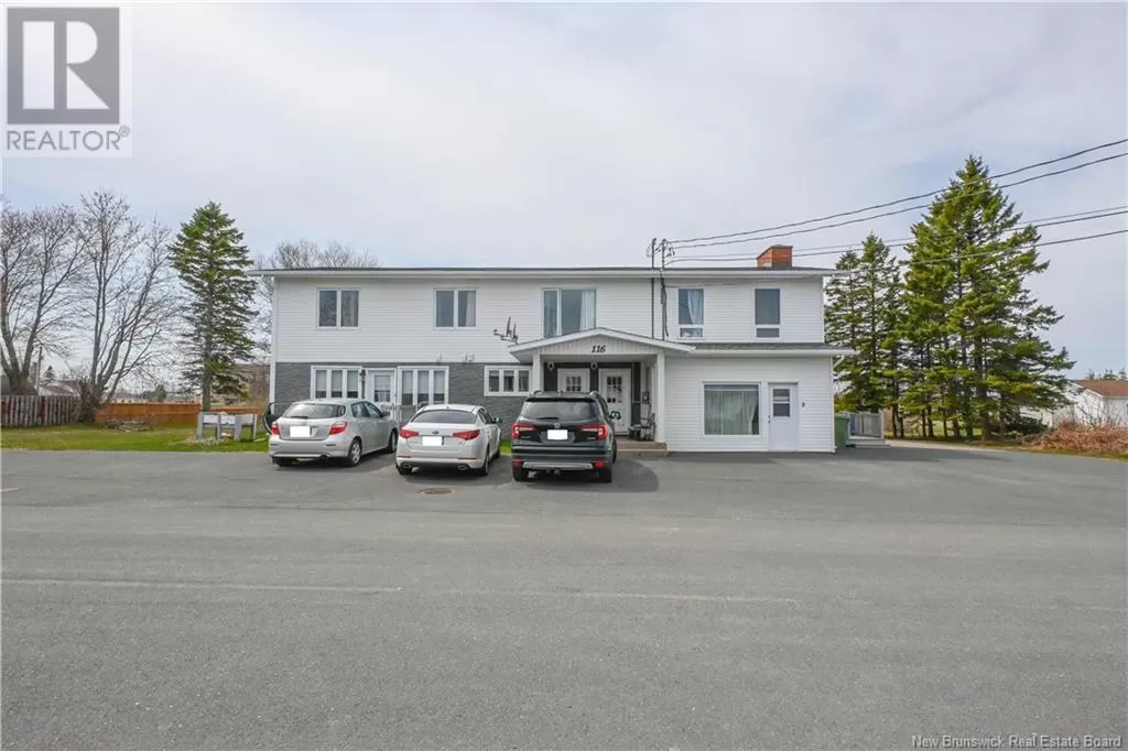 116 1Ã¨re Rue Street, Shippagan, New Brunswick E8S 1A3