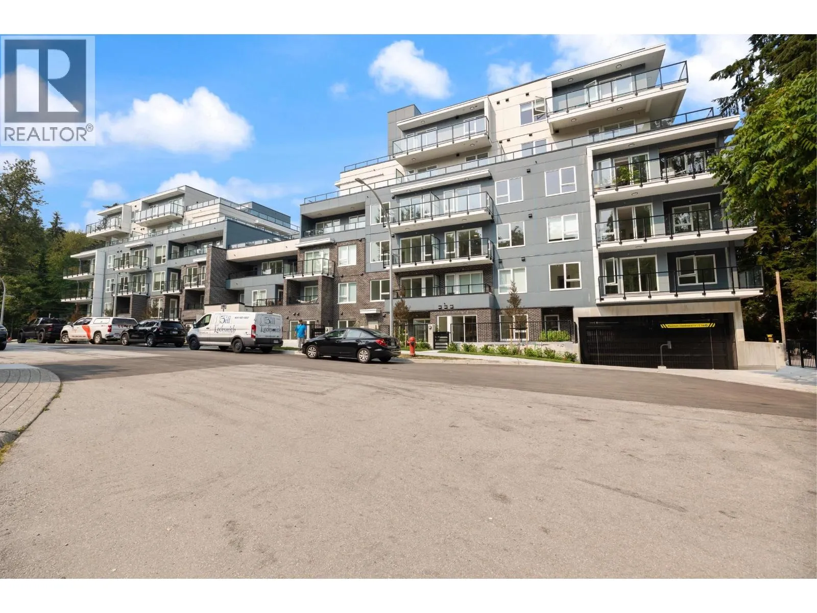 Apartment for rent: 116 2002 St. George Street, Port Moody, British Columbia V3H 0N4