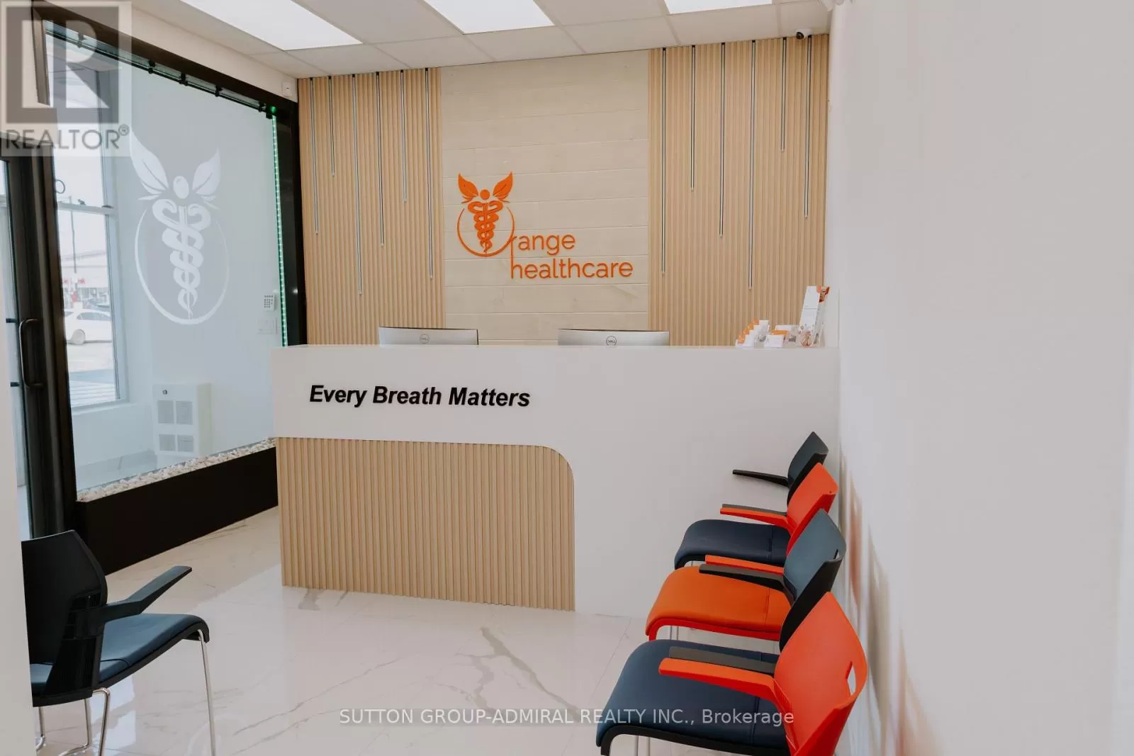 116 - 617 Victoria Street W, Whitby, Ontario L1N 0E4