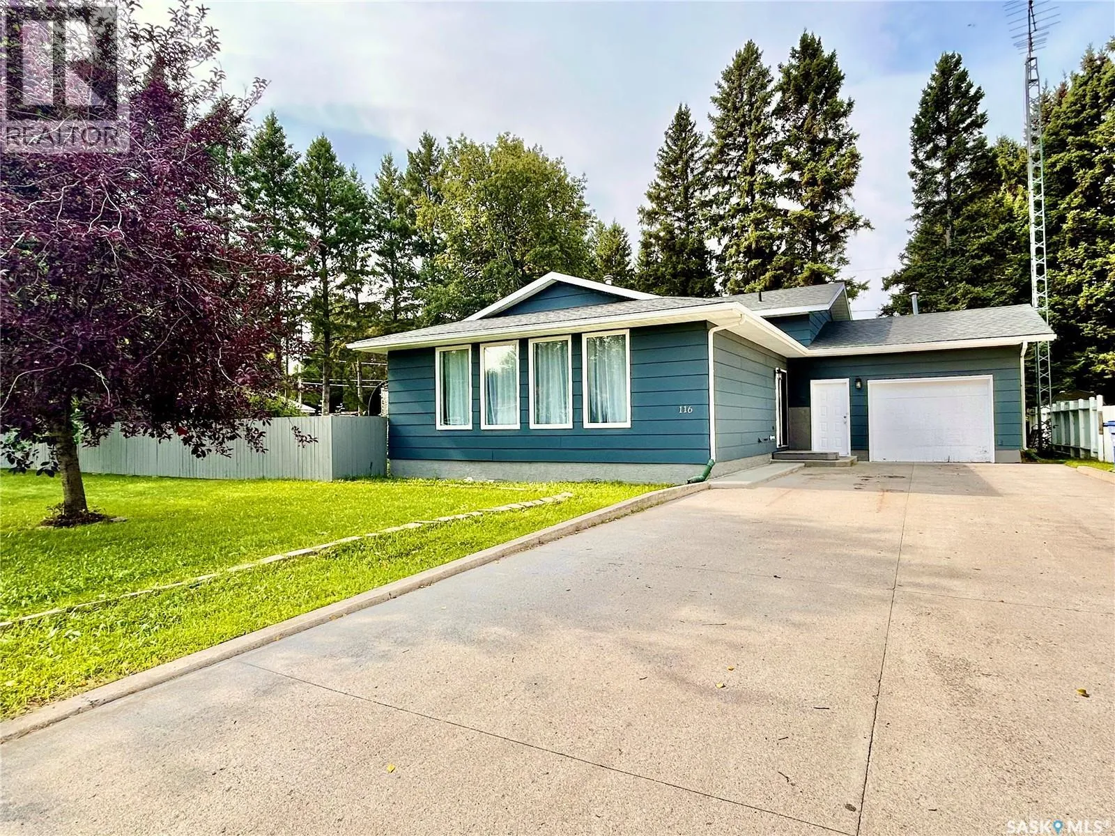 House for rent: 116 6th Street E, Nipawin, Saskatchewan S0E 1E0