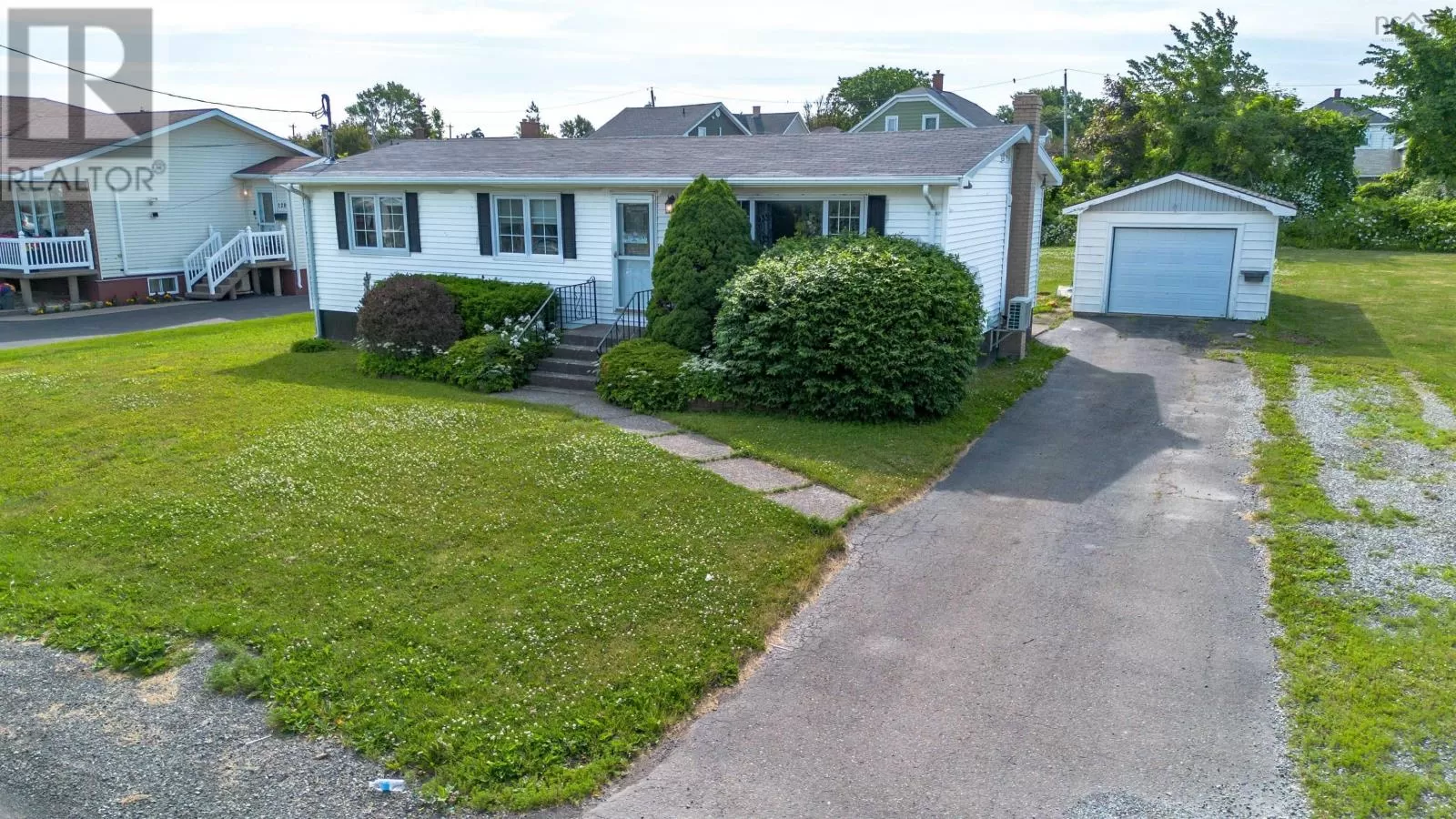 House for rent: 116 Brookland Street, Glace Bay, Nova Scotia B1A 1B4