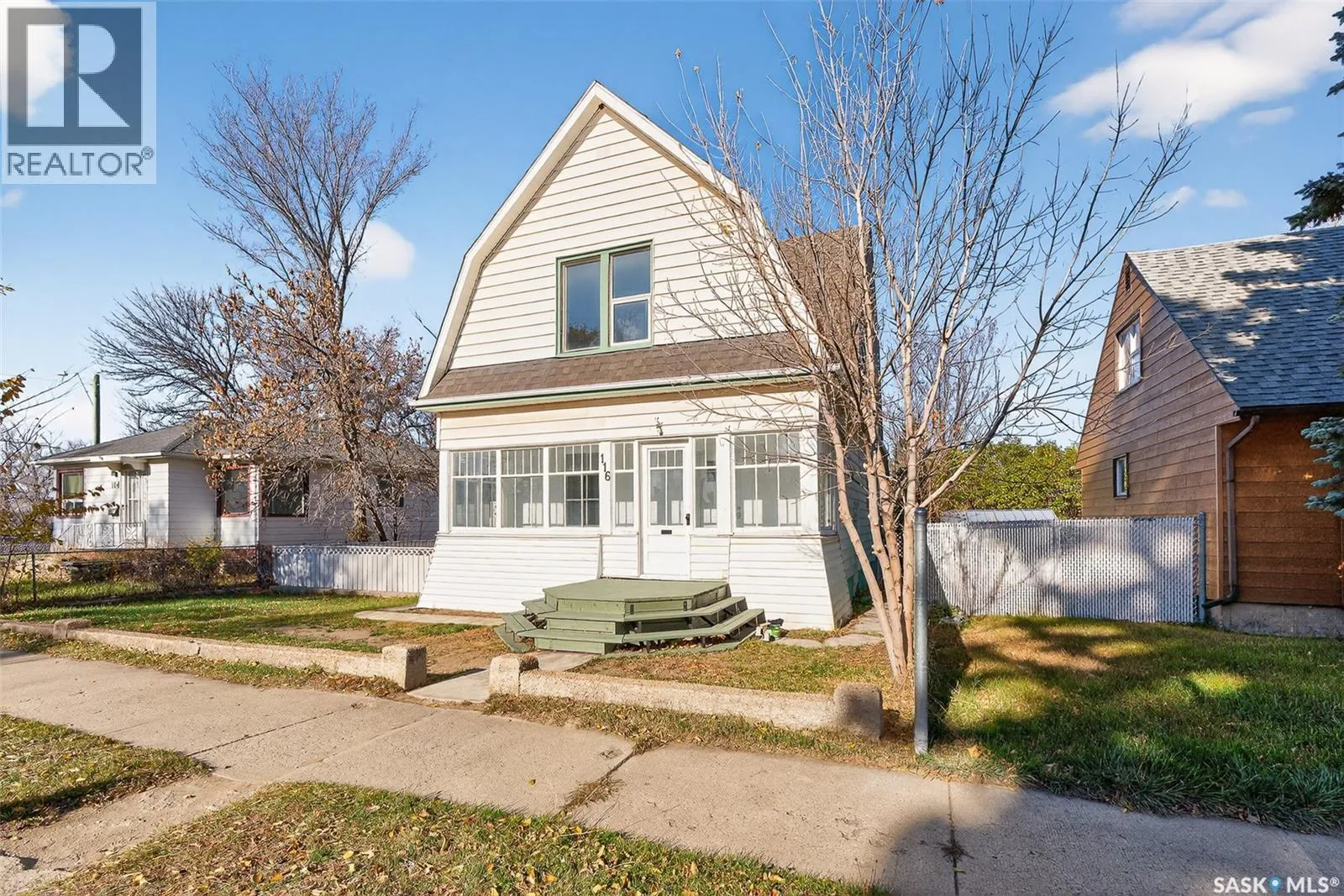 House for rent: 116 Iroquois Street E, Moose Jaw, Saskatchewan S6H 4T2