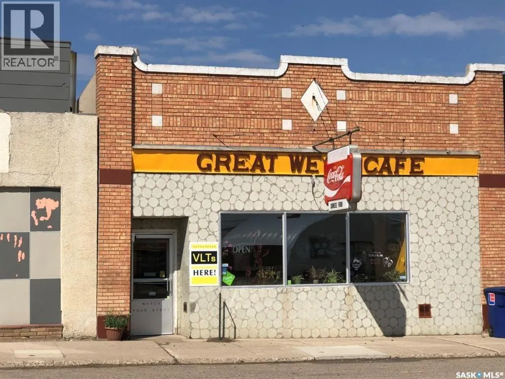Retail for rent: 116 Main Street, Eston, Saskatchewan S0L 1A0