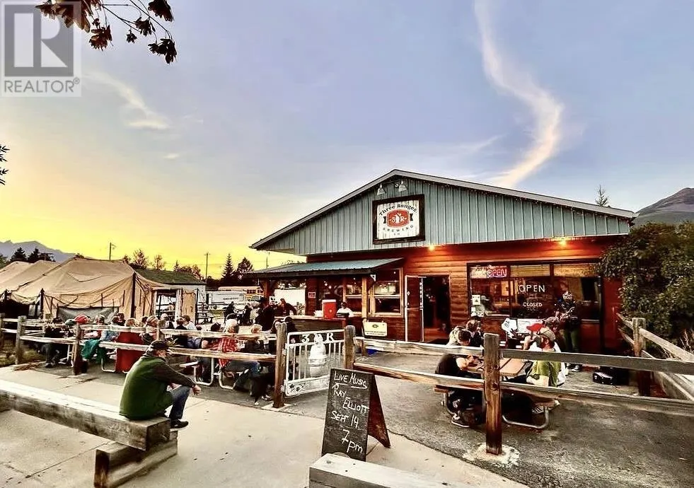 1160 5th Avenue, Valemount, British Columbia V0E 2Z0