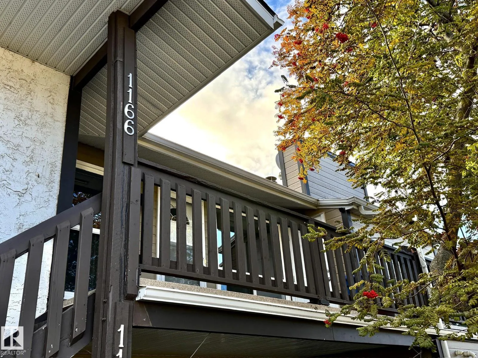 Row / Townhouse for rent: 1166 Saddleback Rd Nw, Edmonton, Alberta T6J 4Z4