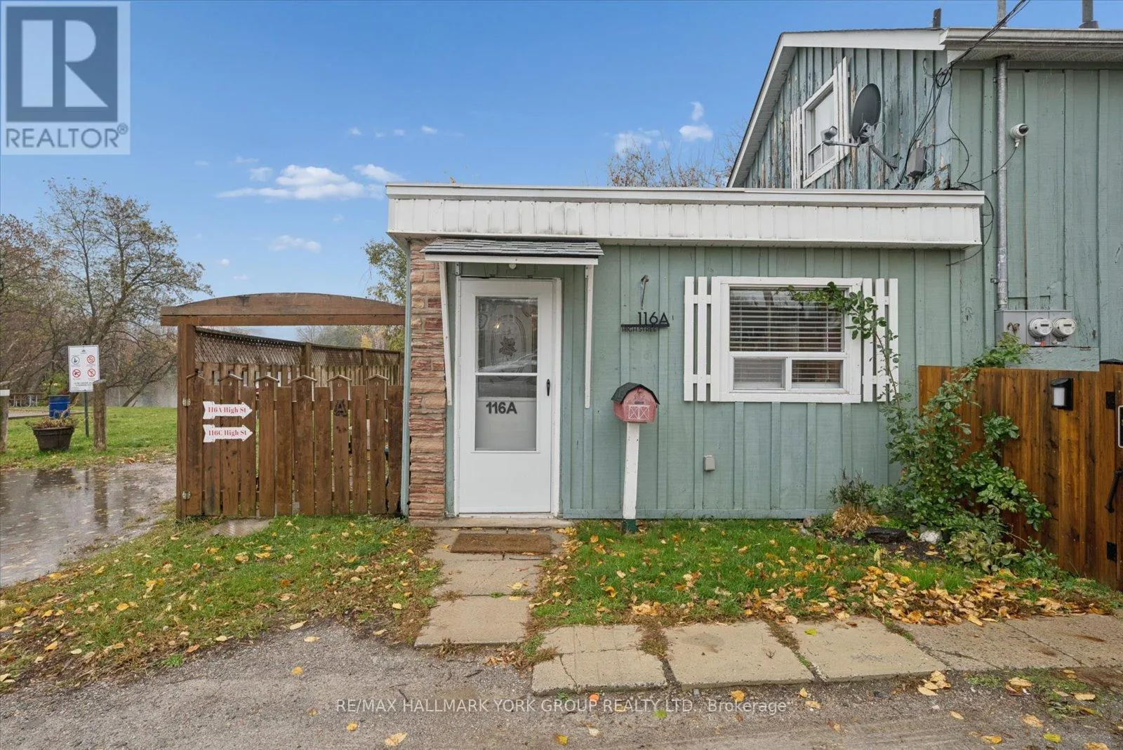 Row / Townhouse for rent: 116a High Street, Georgina, Ontario L0E 1R0