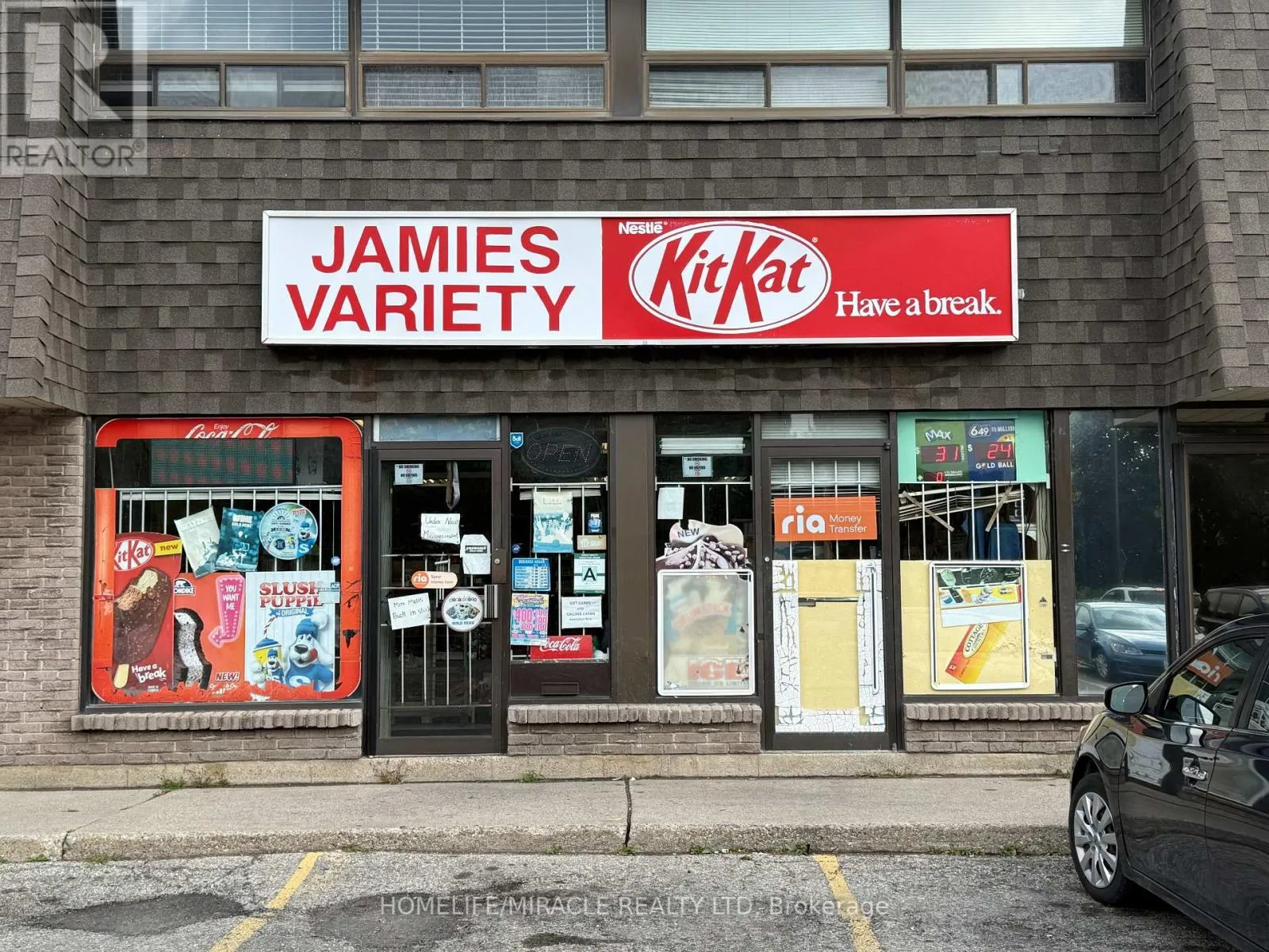 117 - 241 Dunsdon Street, Brantford, Ontario N3R 7C3