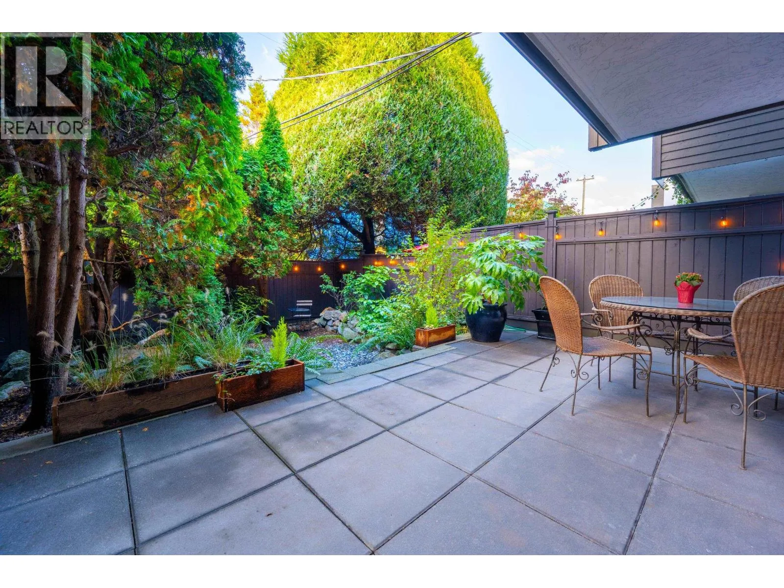 Apartment for rent: 117 265 E 15th Avenue, Vancouver, British Columbia V5T 4K4