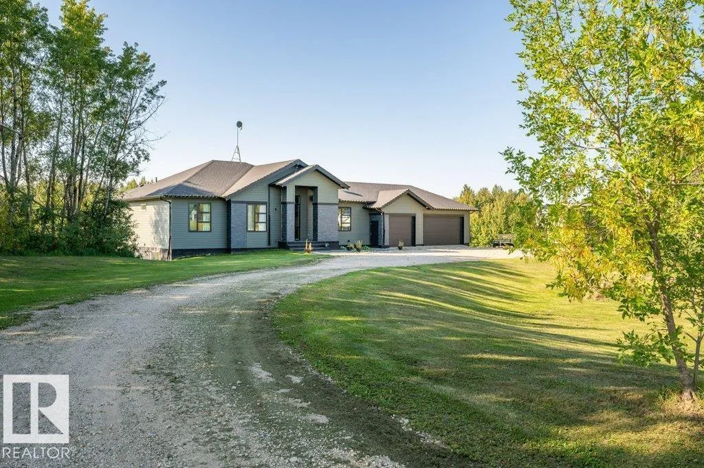 House for rent: 117 50072 Range Rd 205, Rural Camrose County, Alberta T0B 2M1