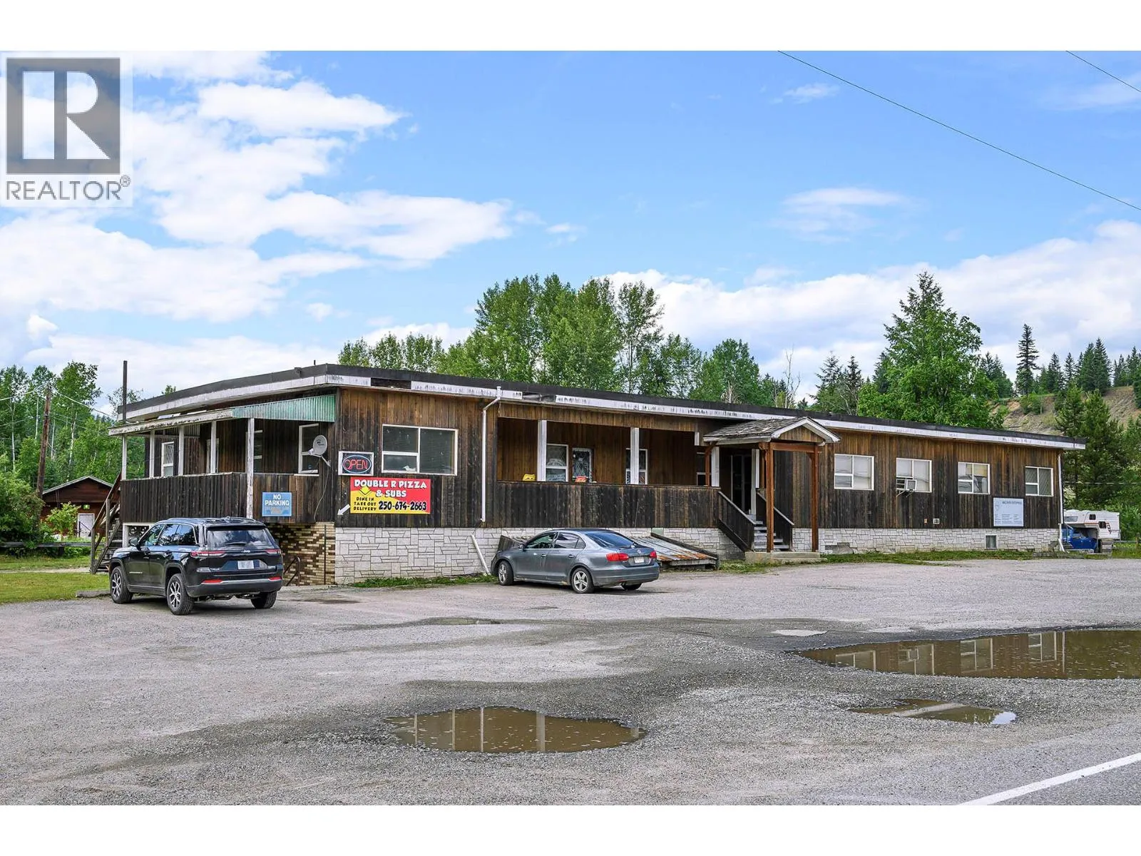 Residential Commercial Mix for rent: 117 Clearwater Station Road, Clearwater, British Columbia V0E 0E2
