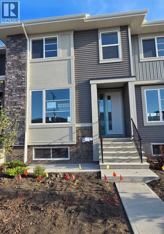 Row / Townhouse for rent: 117 Cobblestone Gate Sw, Airdrie, Alberta T4B 0R7