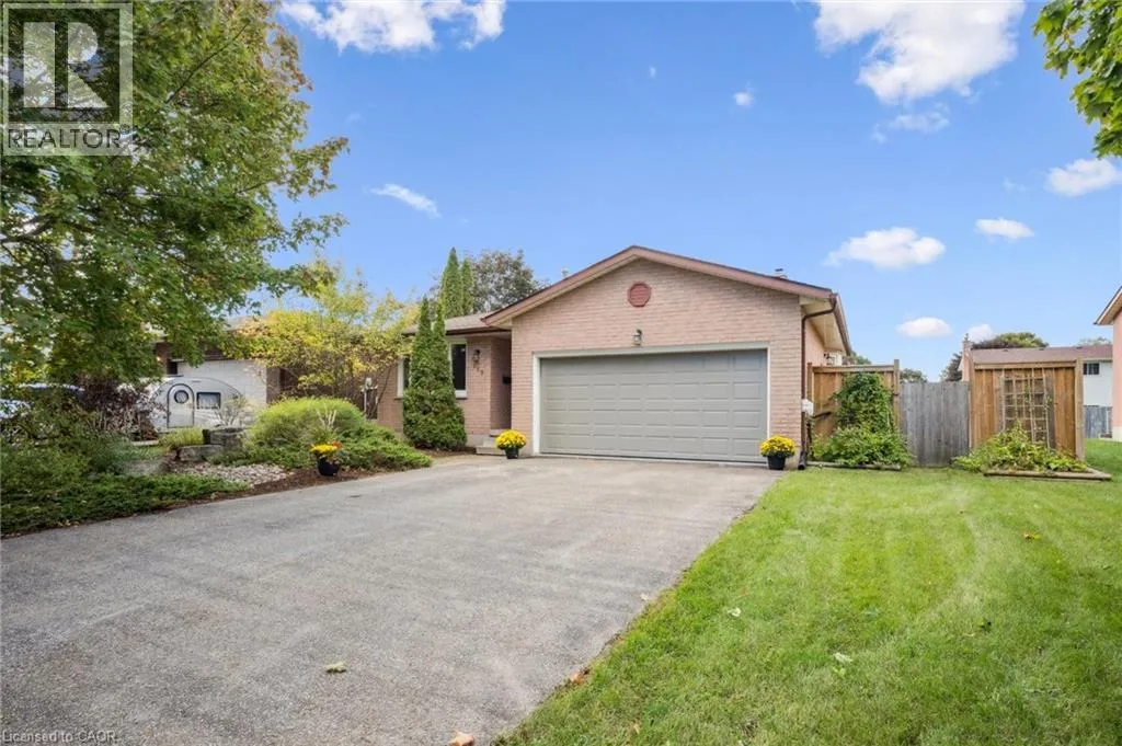 House for rent: 117 Partridge Place, Waterloo, Ontario N2V 1S5