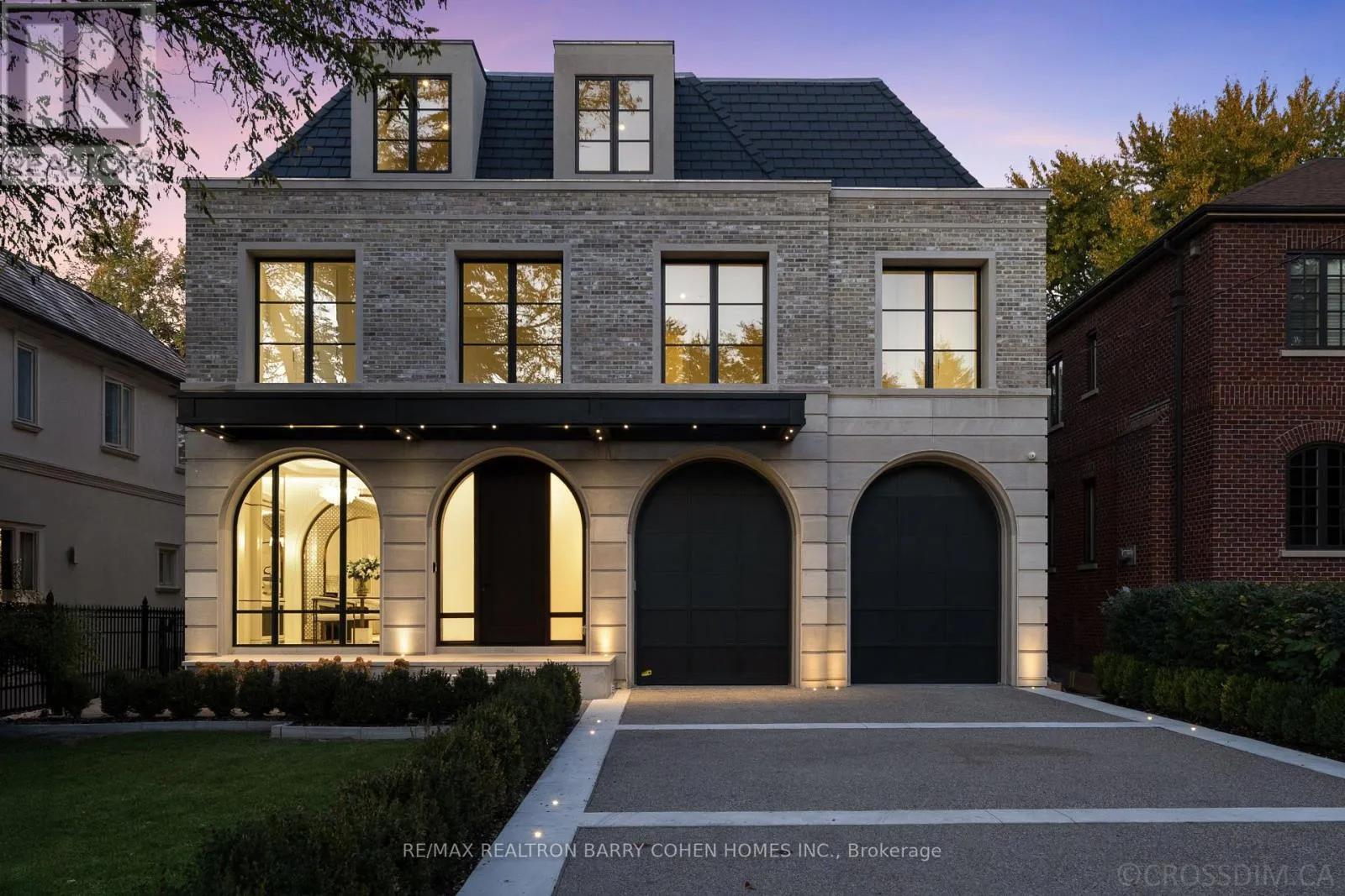 House for rent: 117 Yonge Boulevard, Toronto, Ontario M5M 3H2