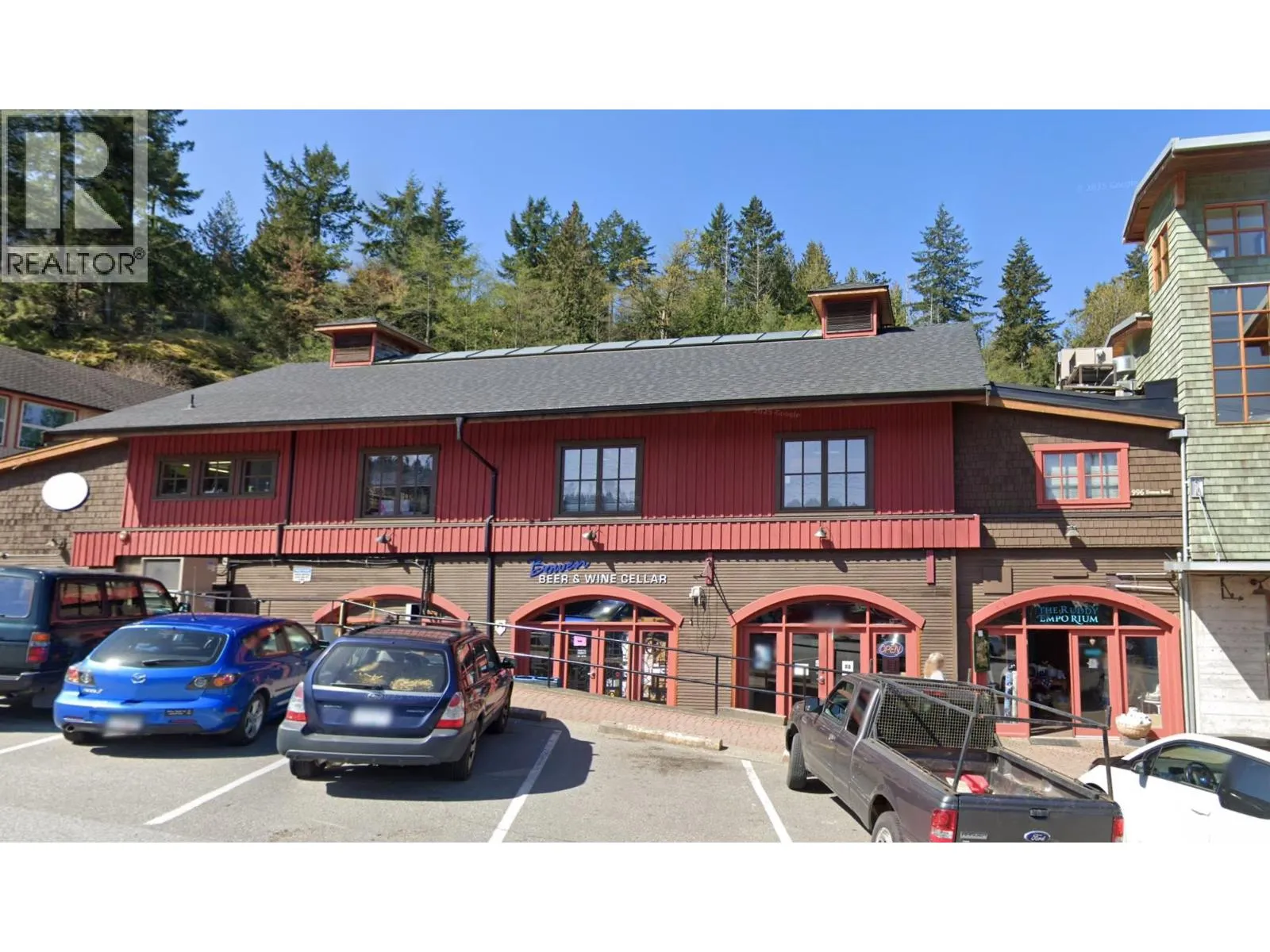 11700 Confidential, Bowen Island, British Columbia V0V 0V0