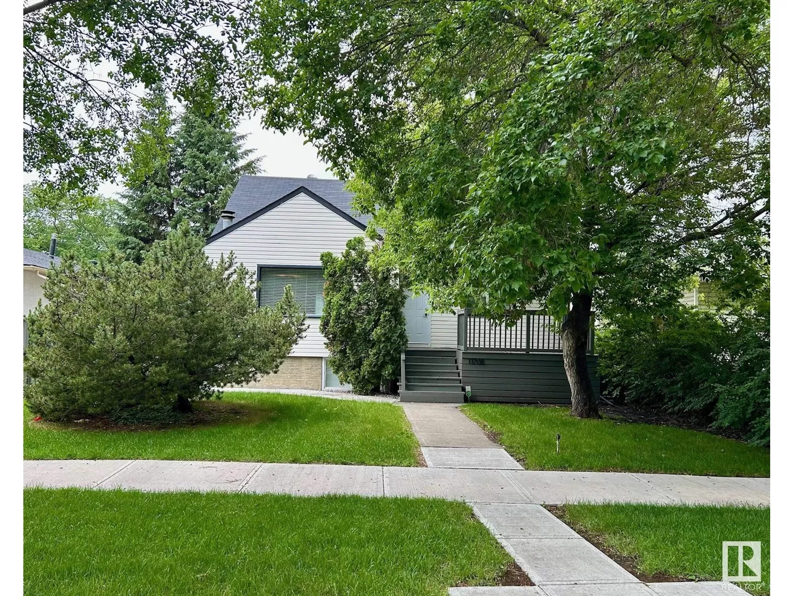 House for rent: 11708 130 St Nw, Edmonton, Alberta T5J 1A1