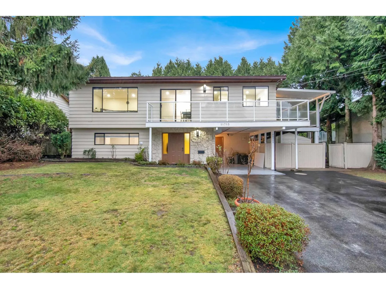 House for rent: 11715 83a Avenue, Delta, British Columbia V4C 2J9