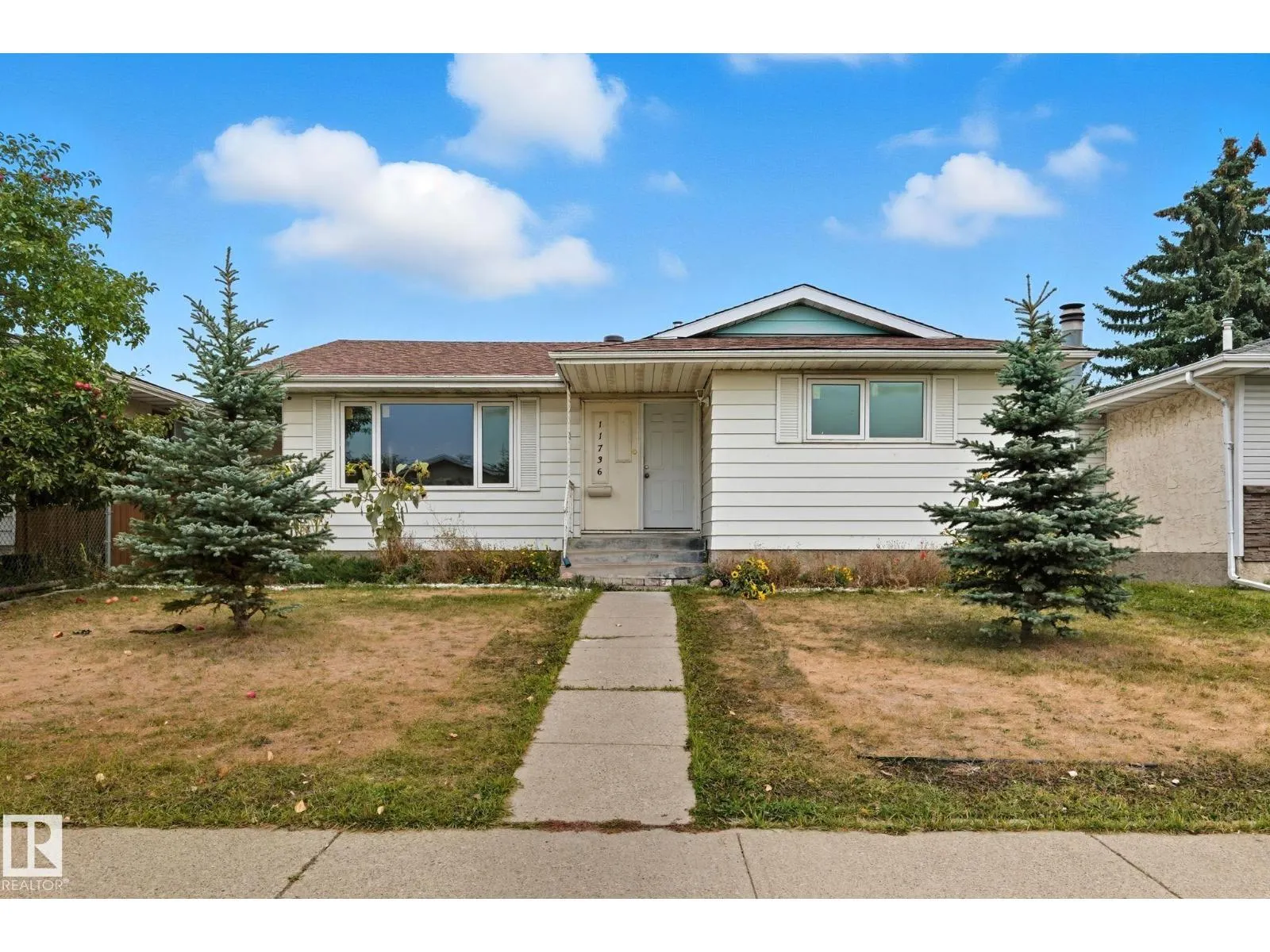 House for rent: 11736 152 Av Nw Nw, Edmonton, Alberta T5X 1S8