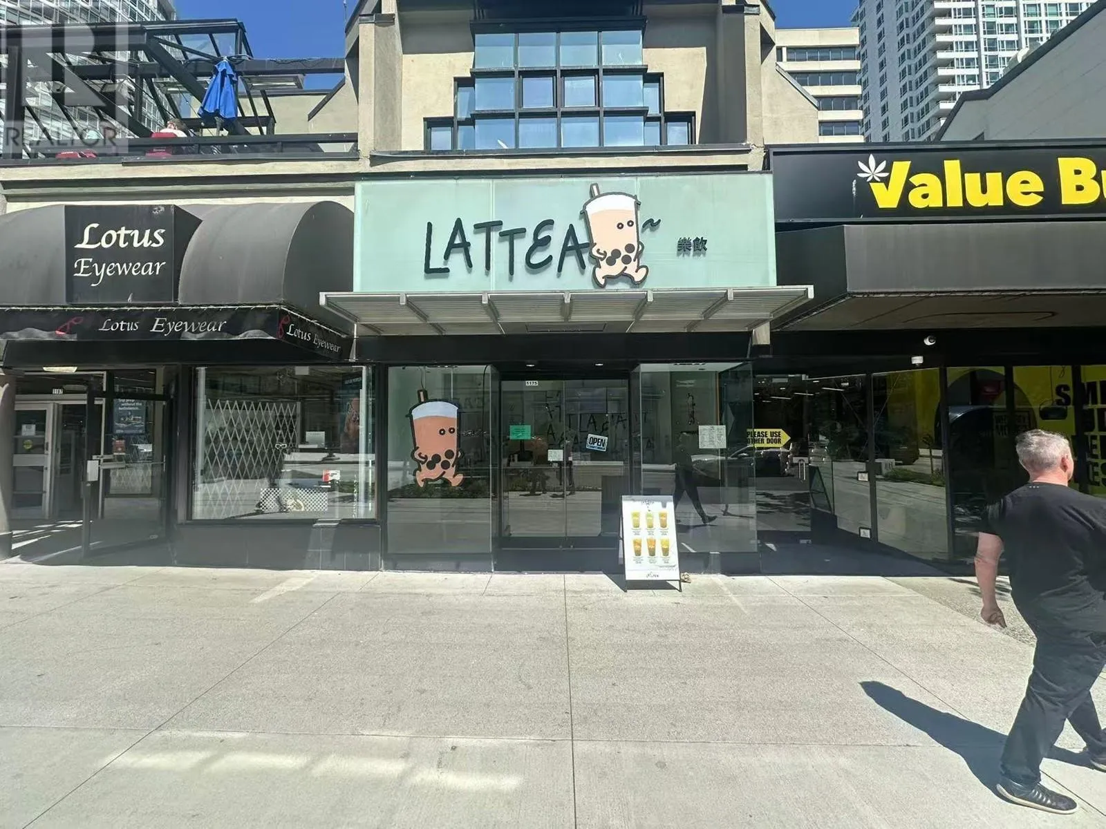 1175 Robson Street, Vancouver, British Columbia V6E 1B5