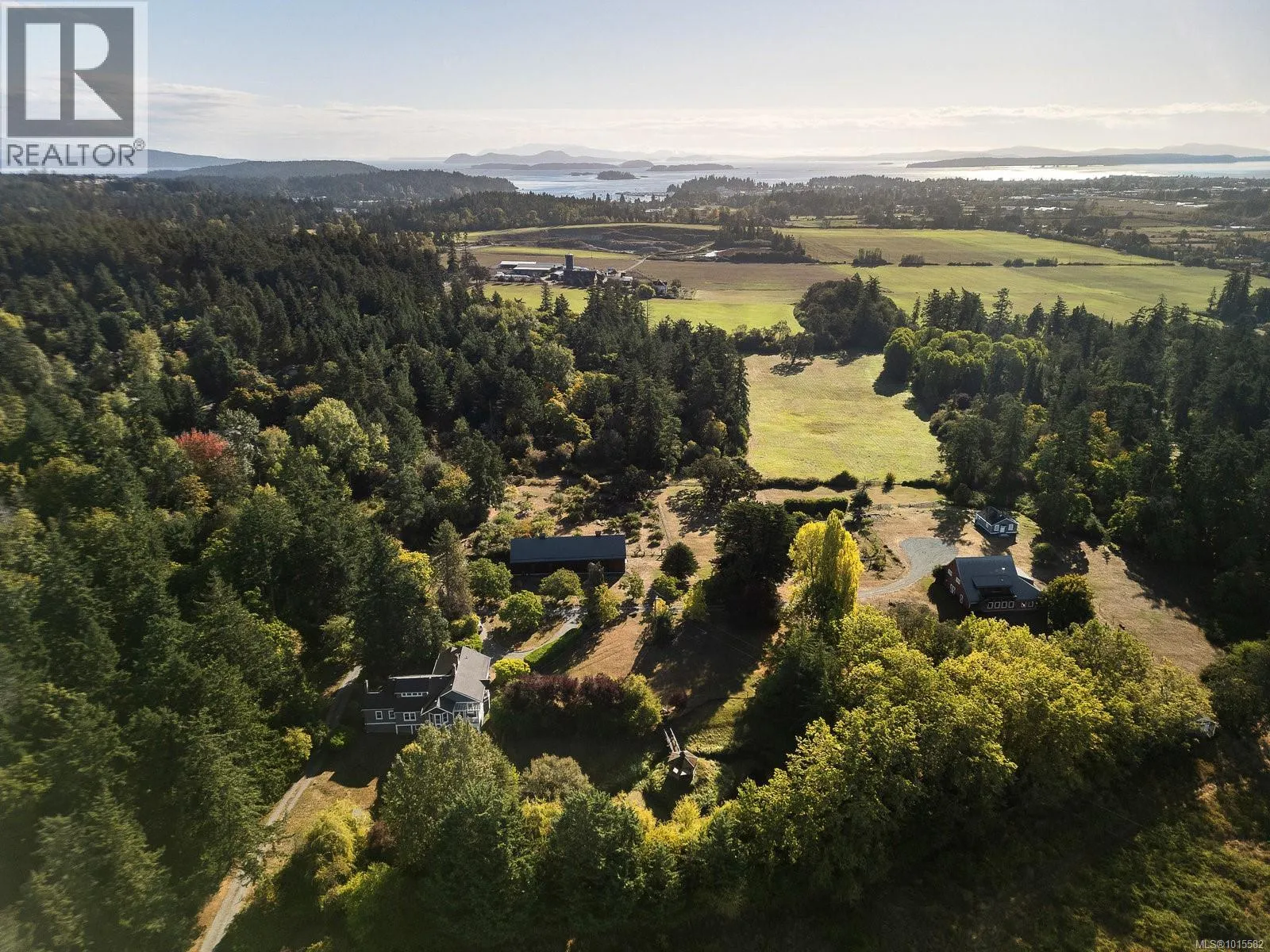 House for rent: 1175 Wain Rd, North Saanich, British Columbia V8L 5V1