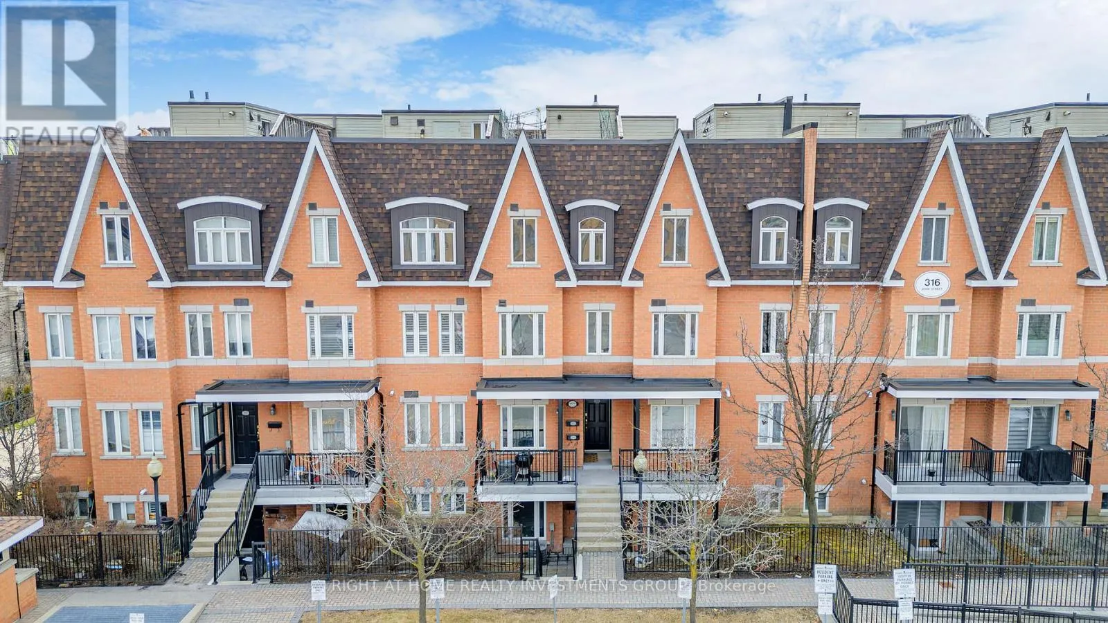 Row / Townhouse for rent: 118 - 316 John Street, Markham, Ontario L3T 0A7