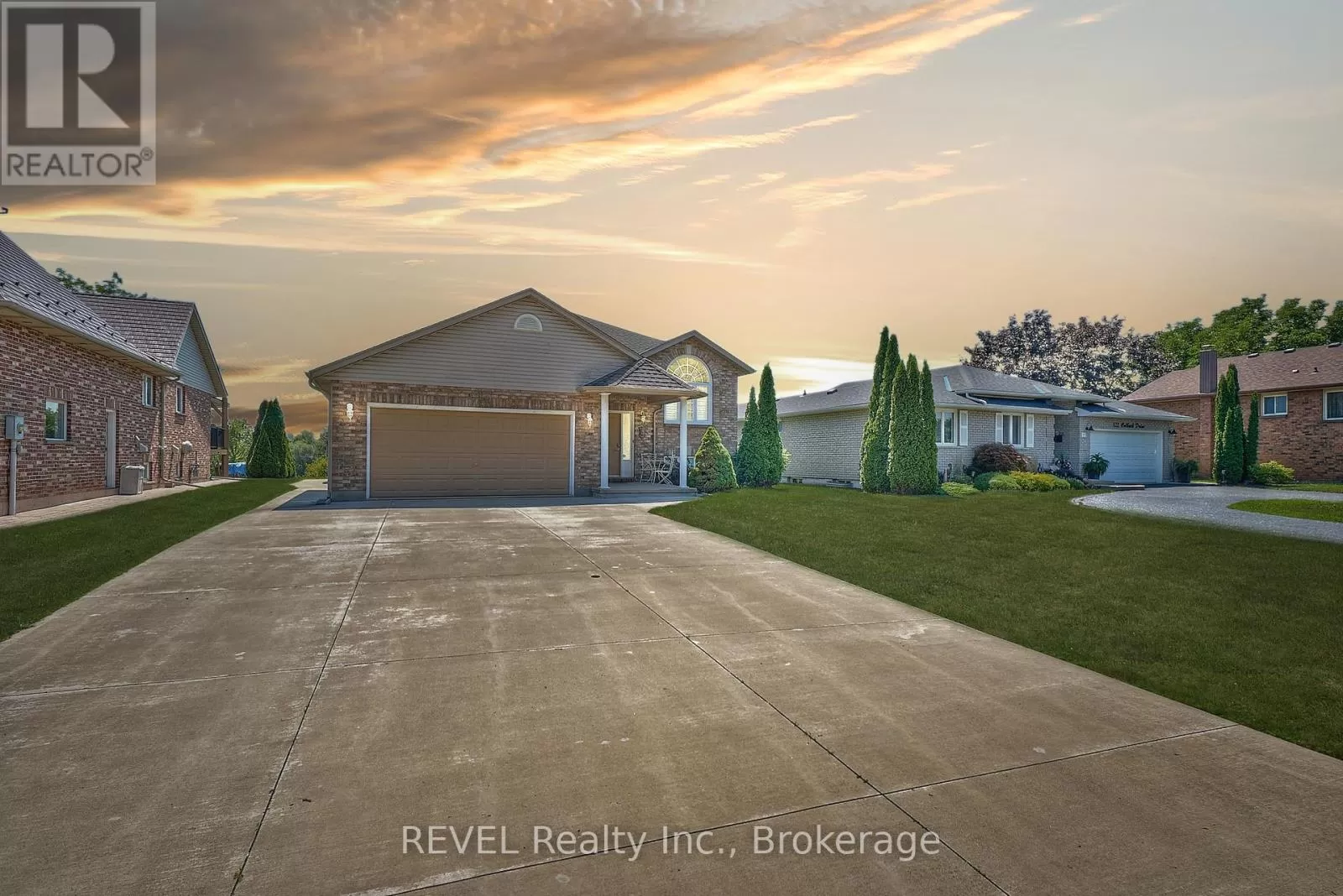 House for rent: 118 Colbeck Drive, Welland, Ontario L3C 7B2