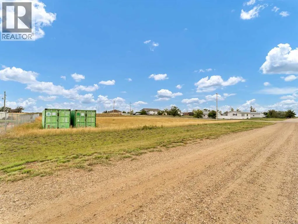 118 Grenfell Avenue, Suffield, Alberta T0J 2N0