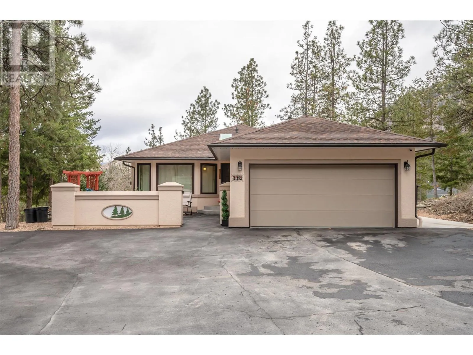 House for rent: 118 Par Boulevard, Kaleden, British Columbia V0H 1K0