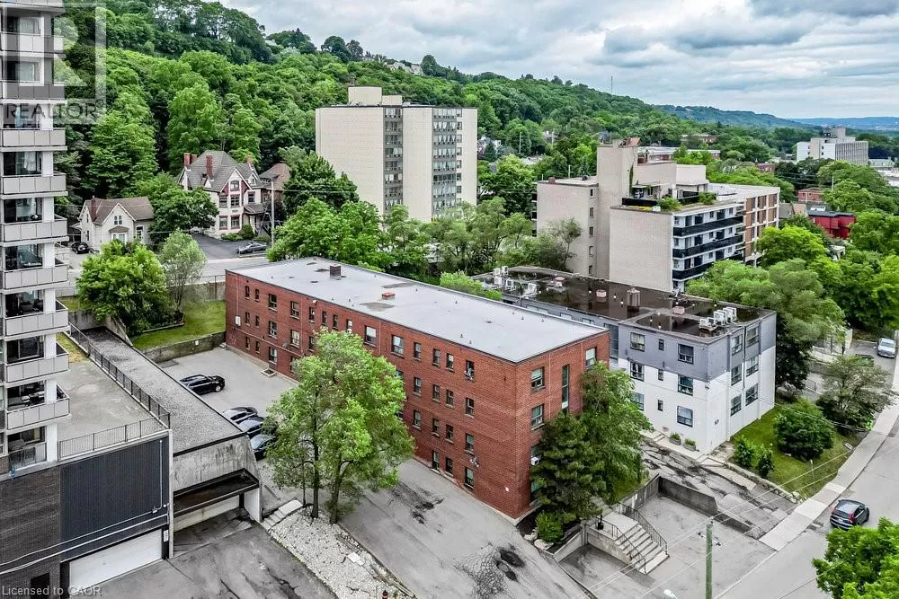 Apartment for rent: 118 St. Joseph's Drive Unit# 405, Hamilton, Ontario L8N 2E7