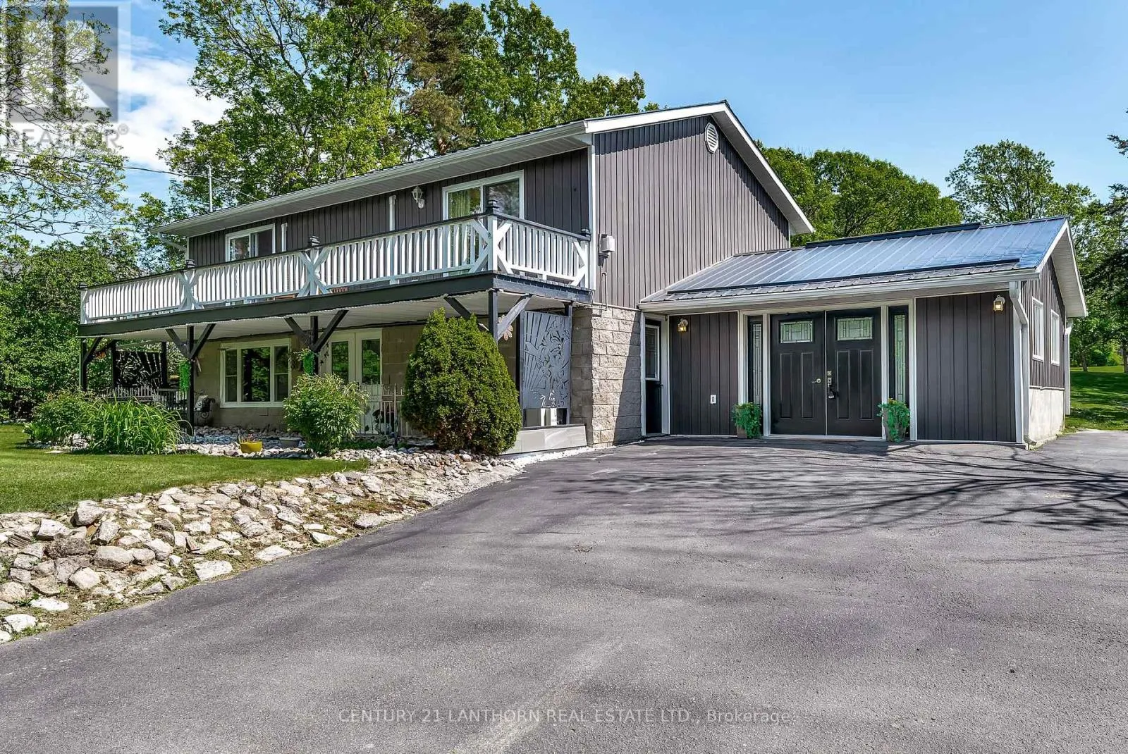 House for rent: 11807 Loyalist Parkway, Prince Edward County, Ontario K0K 2T0