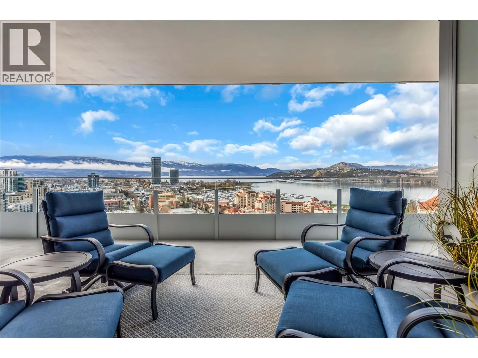 Apartment for rent: 1181 Sunset Drive Unit# 2004, Kelowna, British Columbia V1Y 0L4