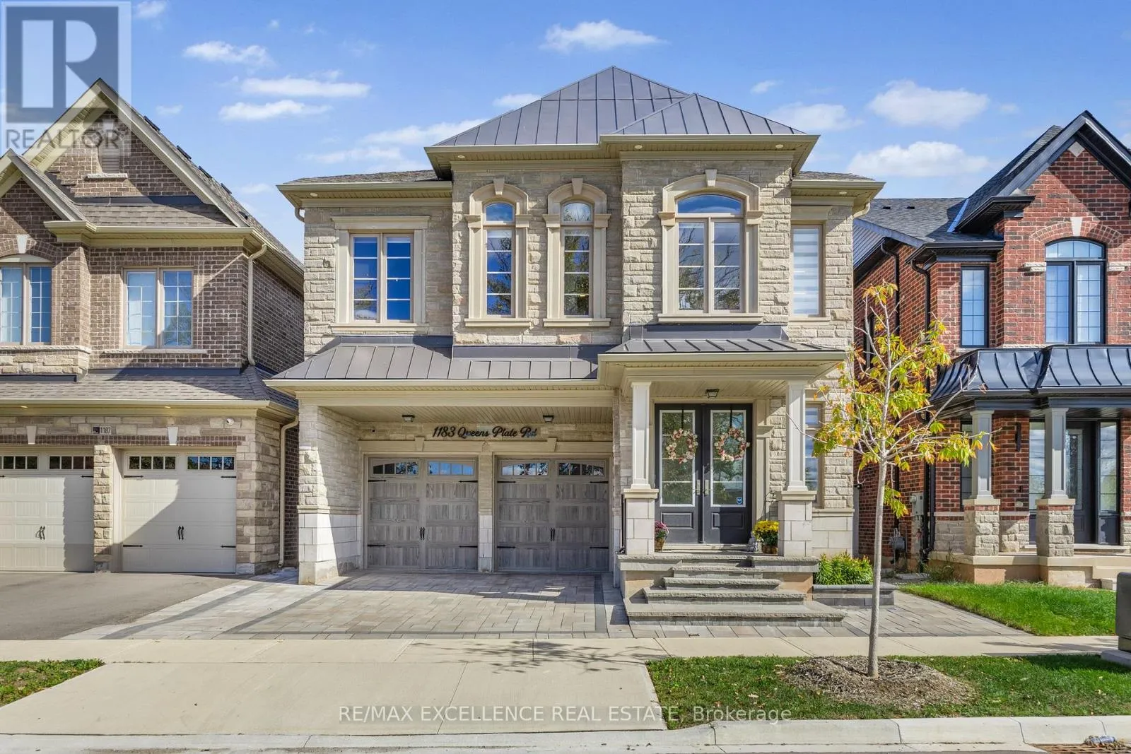 House for rent: 1183 Queens Plate Road W, Oakville, Ontario L6M 5M4