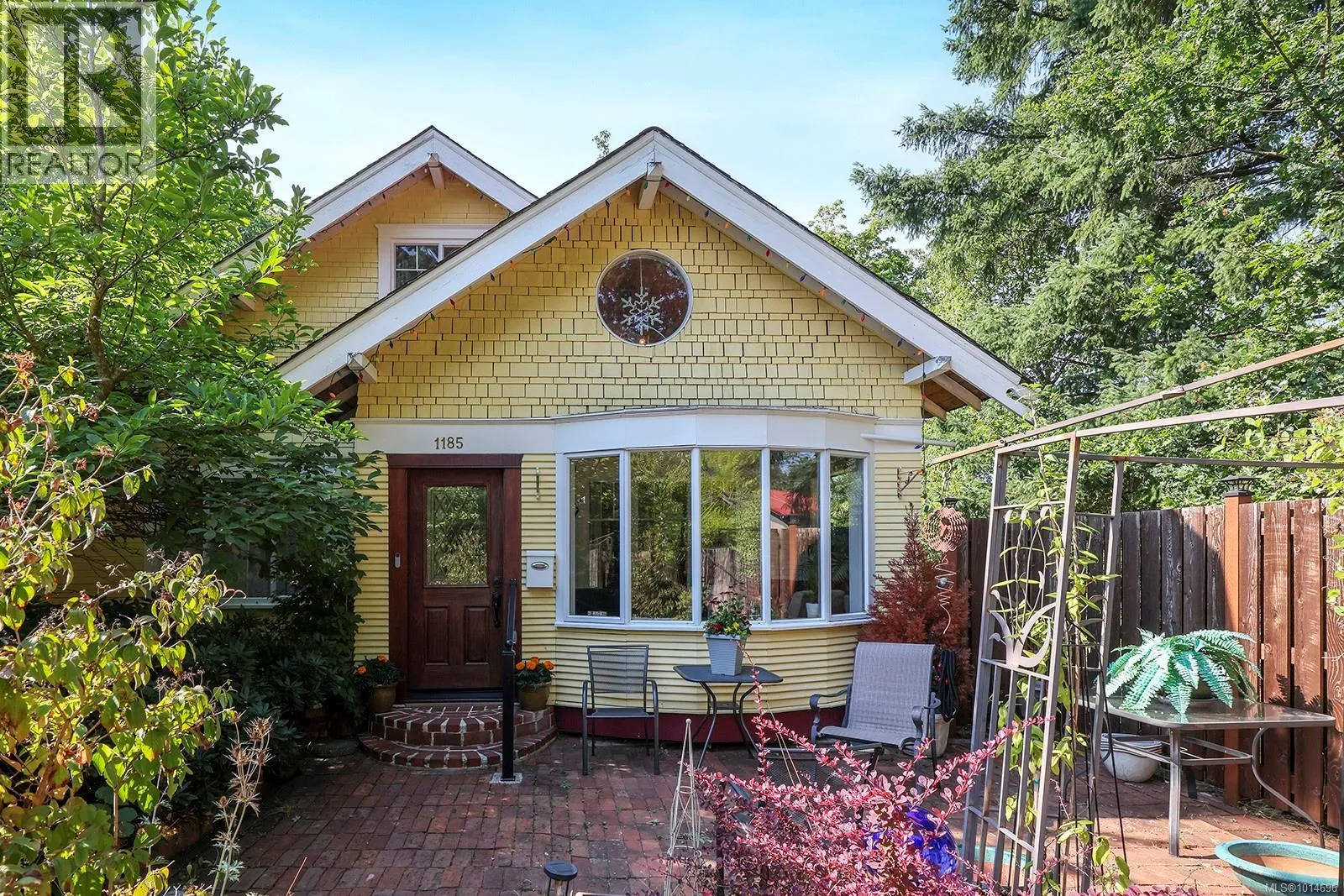 House for rent: 1185 5th St, Courtenay, British Columbia V9N 1L7