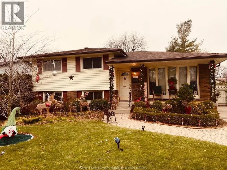 1185 Sumach, Windsor, Ontario N8S 2S5