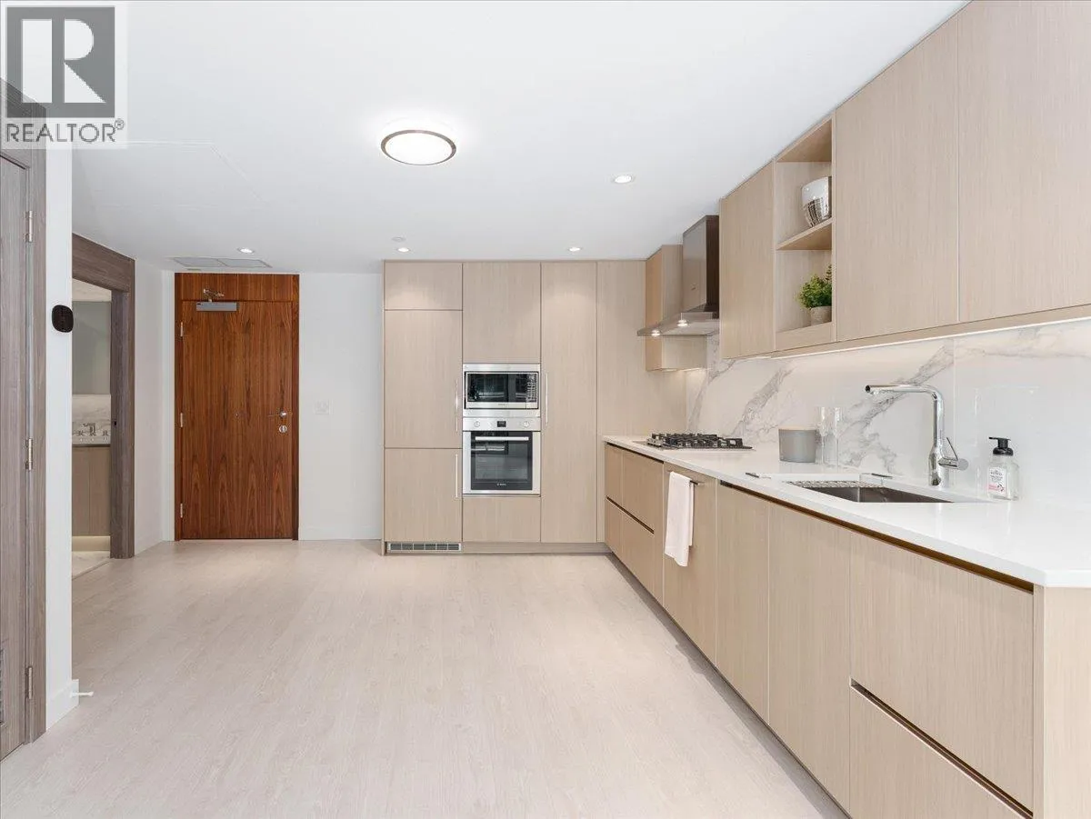 Apartment for rent: 1187 8671 Hazelbridge Way, Richmond, British Columbia V6X 0W9