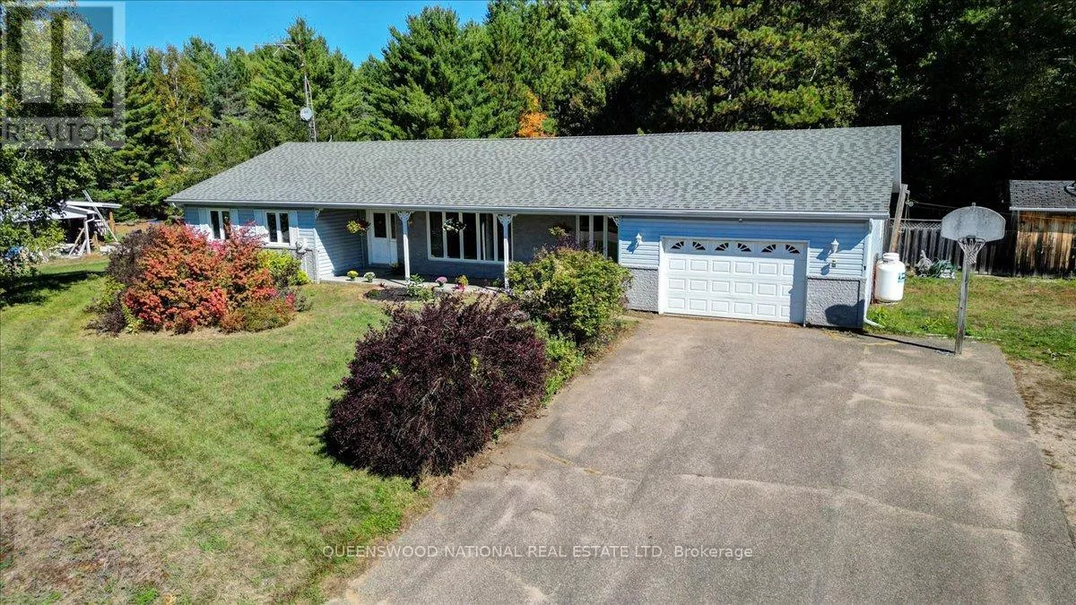 House for rent: 11876 Opeongo Road, Madawaska Valley, Ontario K0J 1B0