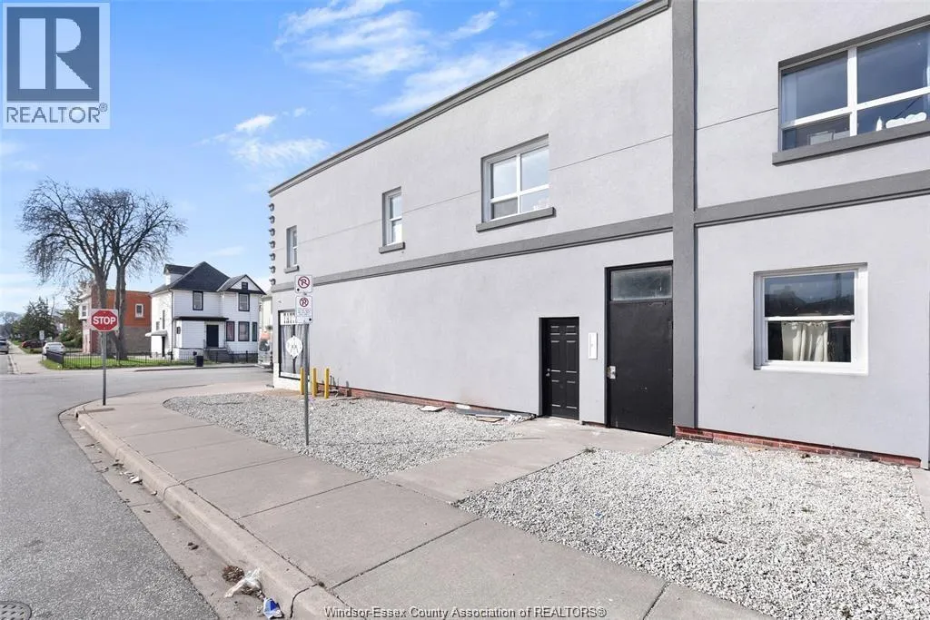 Apartment for rent: 1188 Wyandotte Street East Unit# 4, Windsor, Ontario N9A 2K1