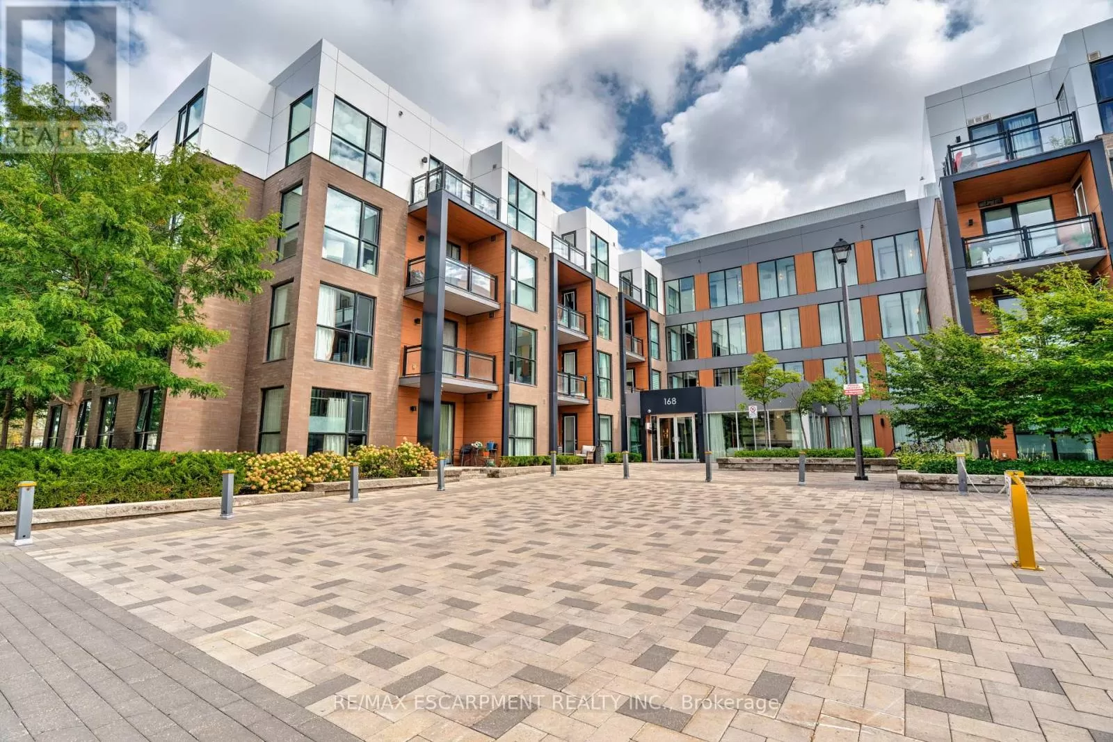 Apartment for rent: 119 - 168 Sabina Drive, Oakville, Ontario L6H 0W5