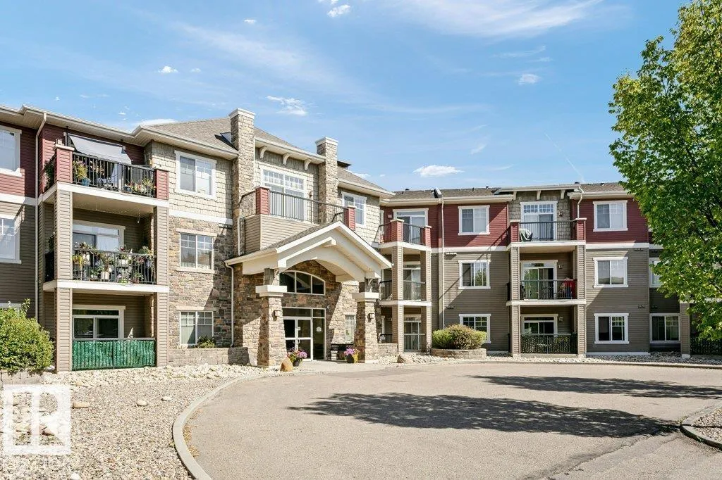 Apartment for rent: #119 2503 Hanna Cr Nw, Edmonton, Alberta T6R 0H1