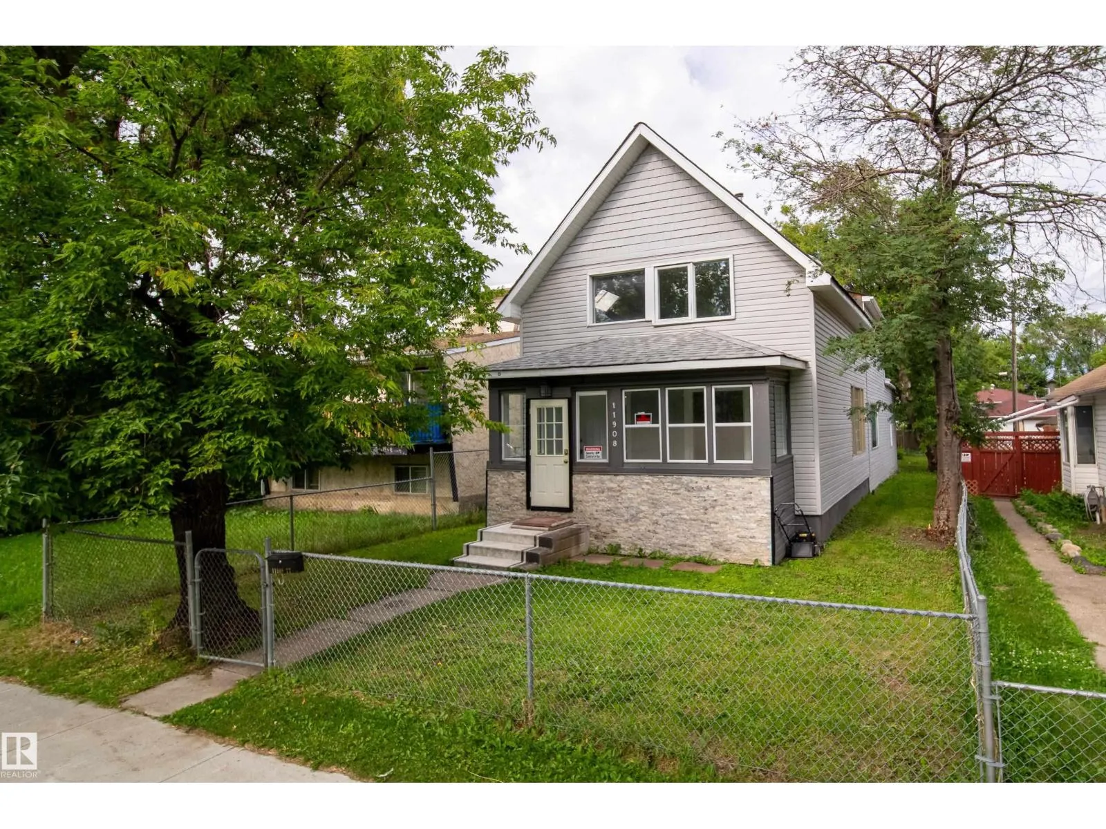 House for rent: 11908 77 St Nw, Edmonton, Alberta T5B 2G4