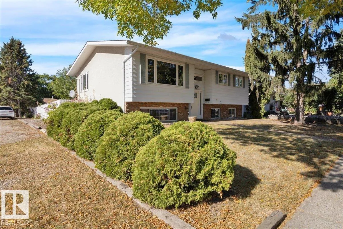 House for rent: 11914 40 St Nw, Edmonton, Alberta T5W 2K9