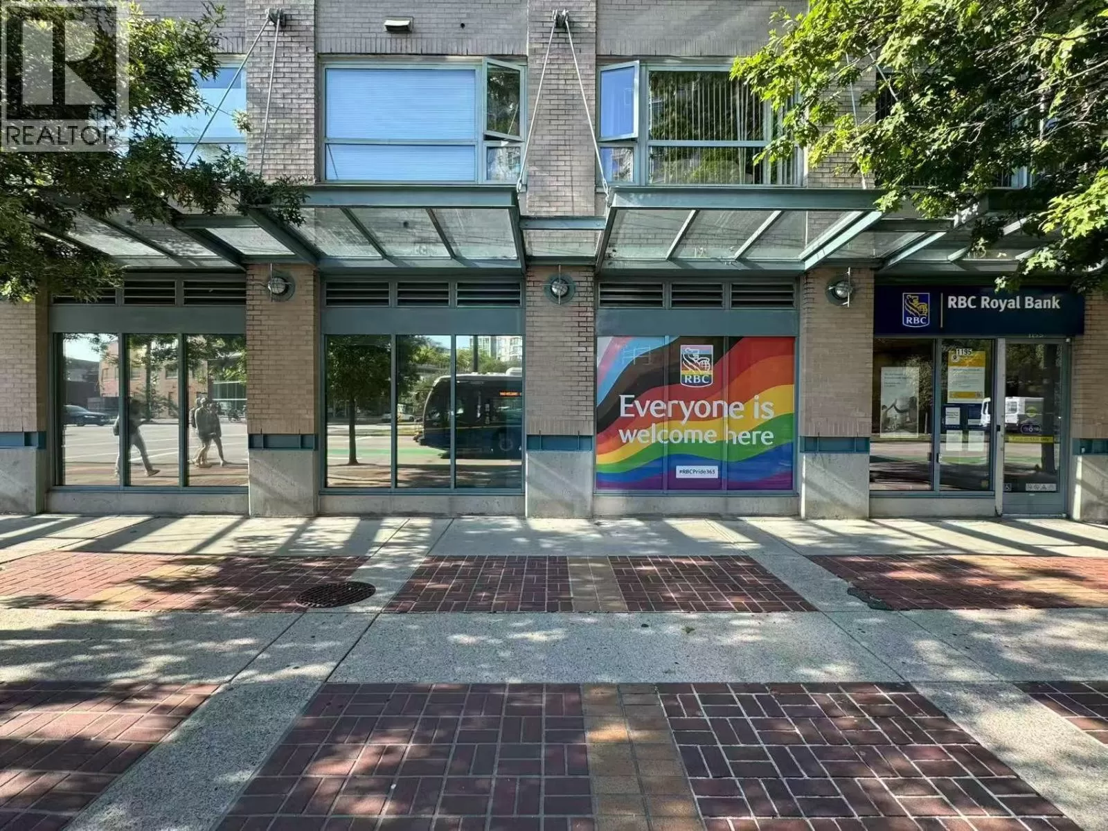 1195 Pacific Boulevard, West Vancouver, British Columbia V6Z 2R8