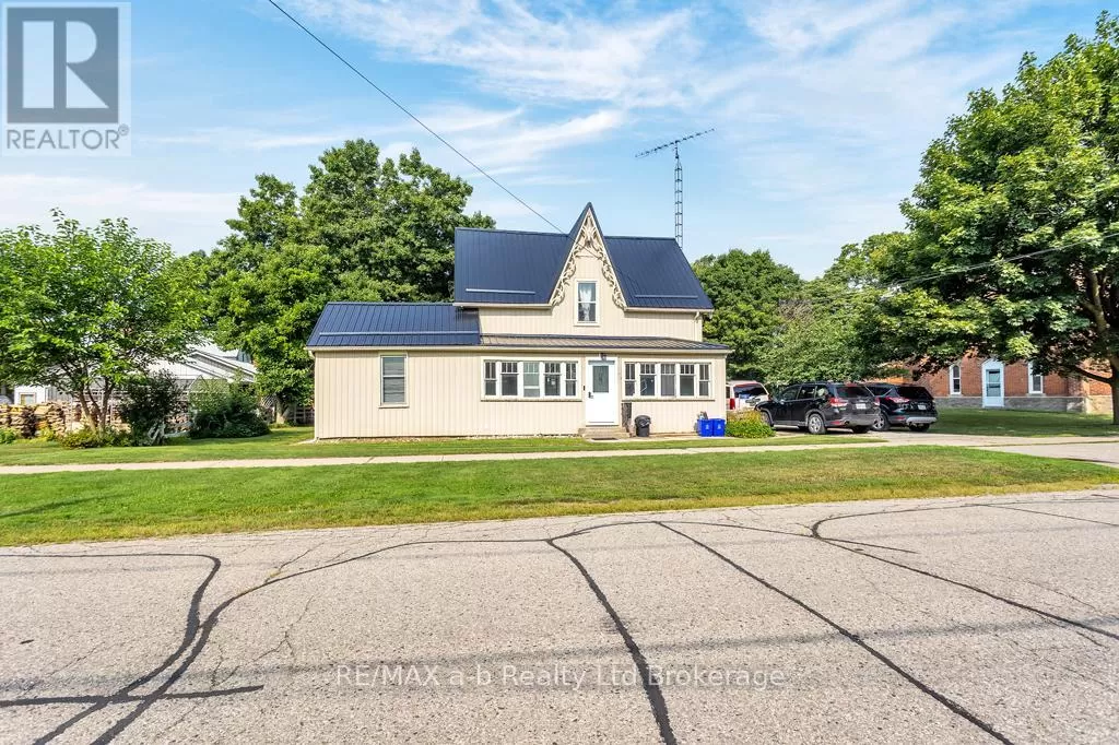 House for rent: 11981 Whittaker Road, Malahide, Ontario N0L 2J0