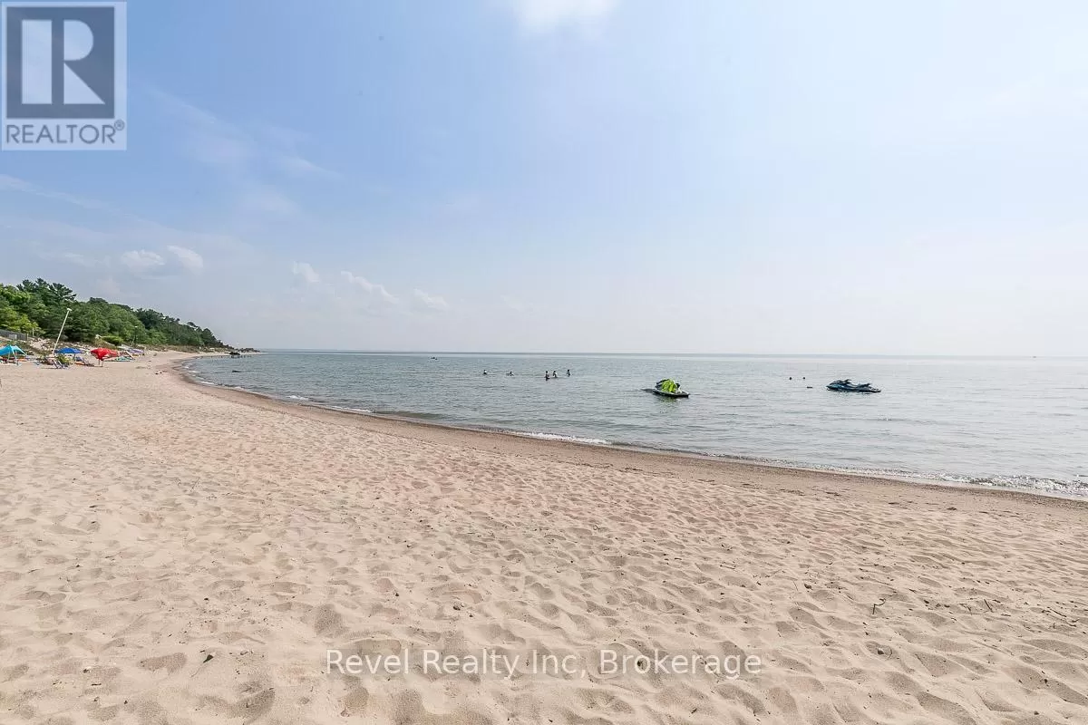 Other for rent: 11a - 739 Concession 15 Road W, Tiny, Ontario L9M 0H7