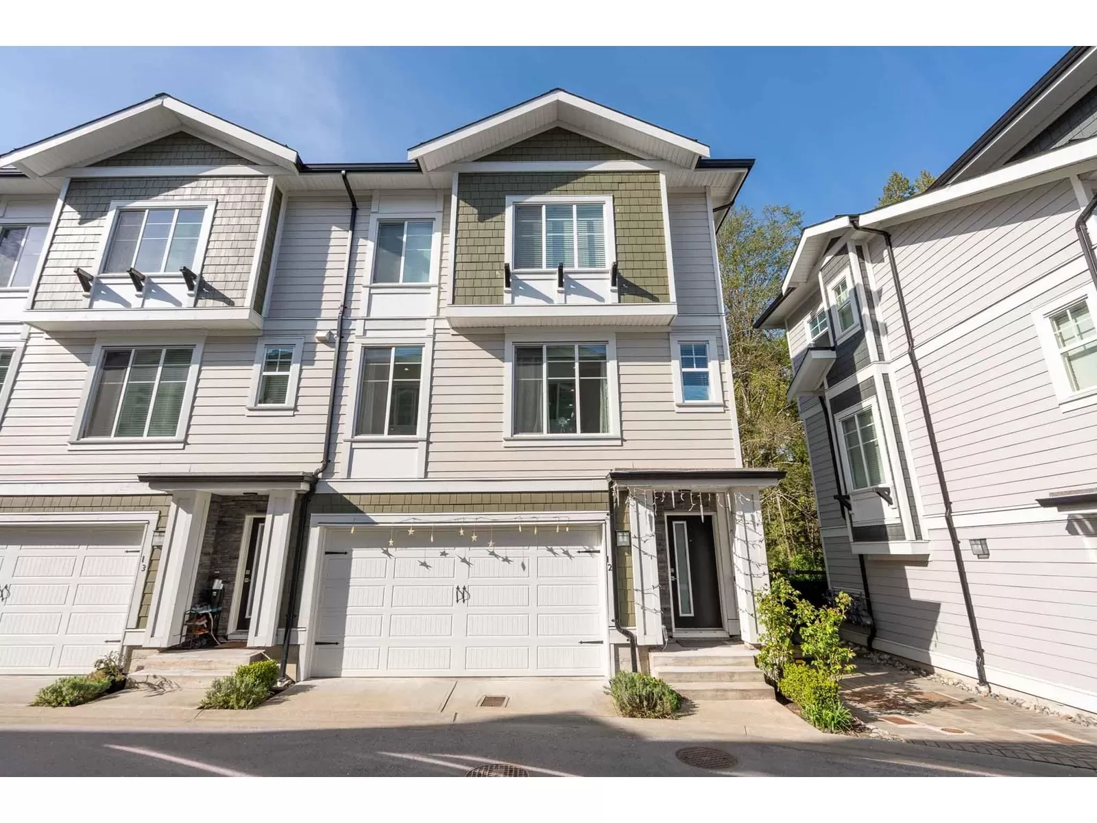 Row / Townhouse for rent: 12 14499 64 Avenue, Surrey, British Columbia V3S 1X5