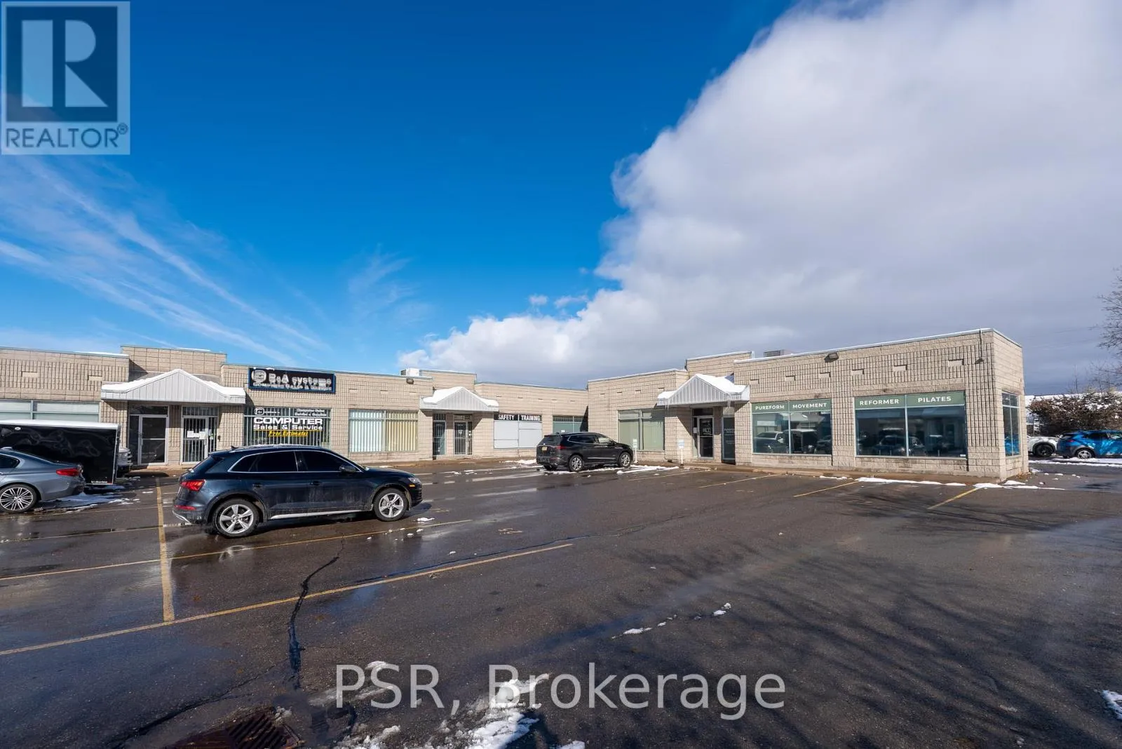 12 - 2 Marconi Court, Caledon, Ontario L7E 1E5