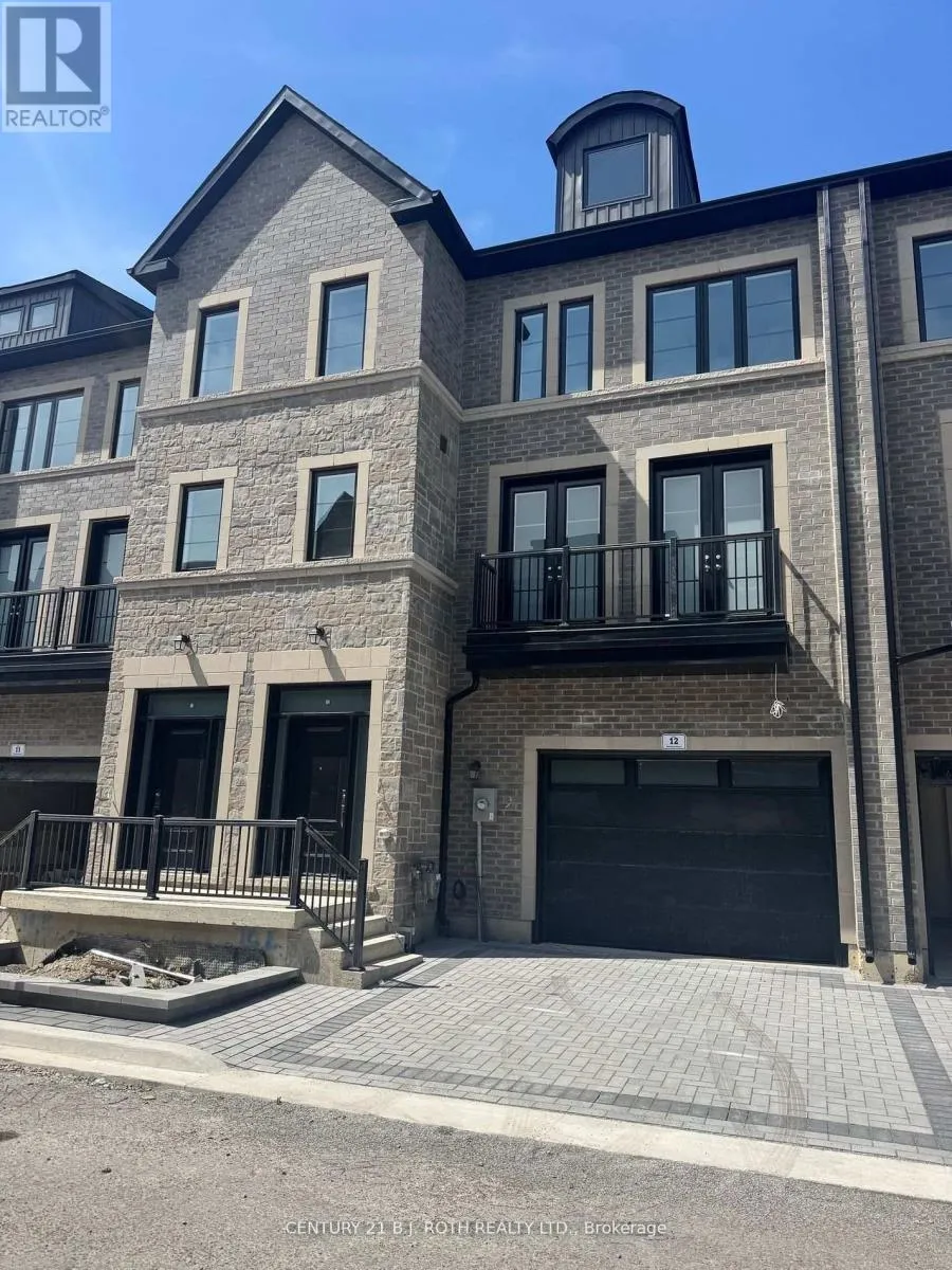 Row / Townhouse for rent: 12 - 260 Eagle Street, Newmarket, Ontario L3Y 1K1