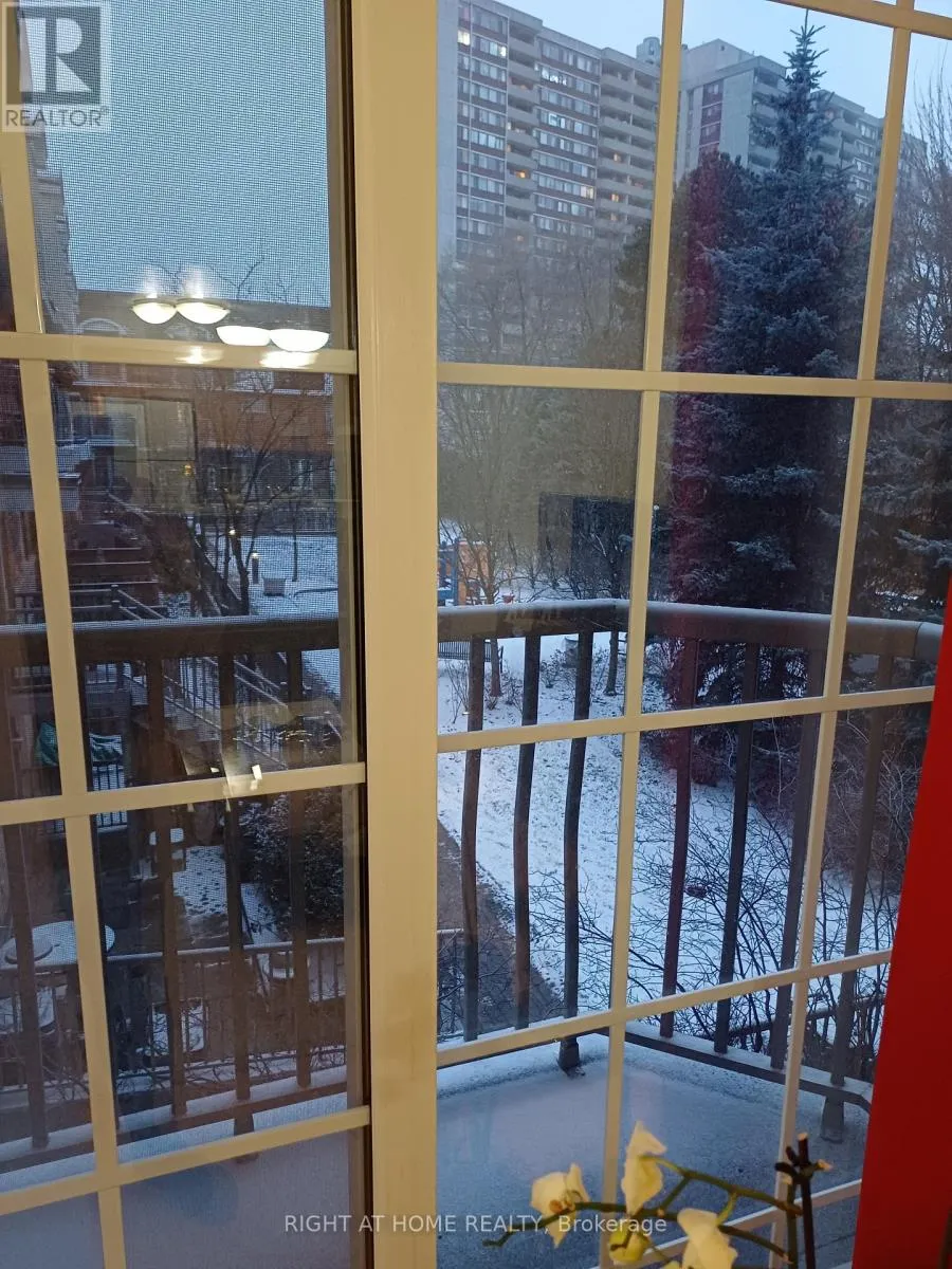 Row / Townhouse for rent: 12 - 45 Cedarcroft Boulevard, Toronto, Ontario M2R 3Y2