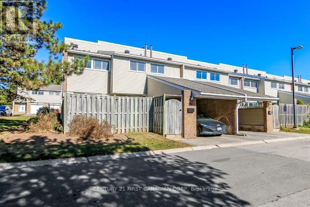 Row / Townhouse for rent: 12 - 590 Millbank Drive, London South, Ontario N6E 2H2