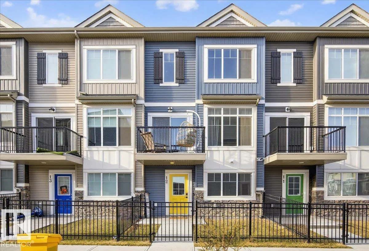 Row / Townhouse for rent: #12 6214 Cartmell Co Sw, Edmonton, Alberta T6W 5A7