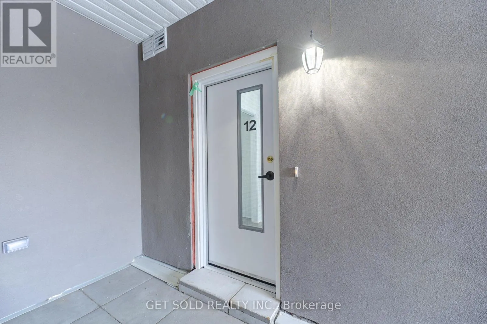 Apartment for rent: 12 - 6701 Thorold Stone Road, Niagara Falls, Ontario L2J 1B3